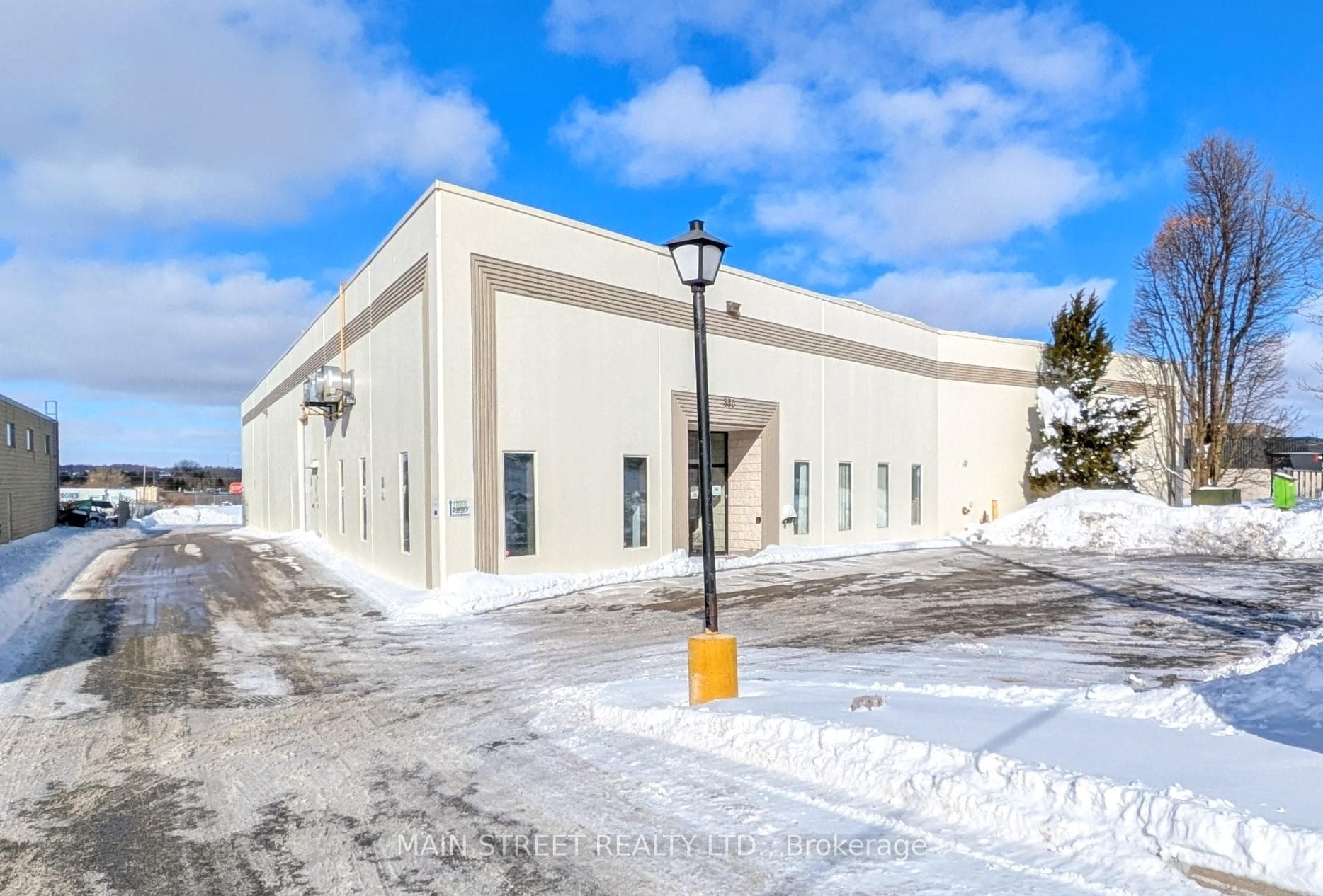 350 Industrial Parkway S, Aurora, ON L4G 3V7, Aurora — photo 1