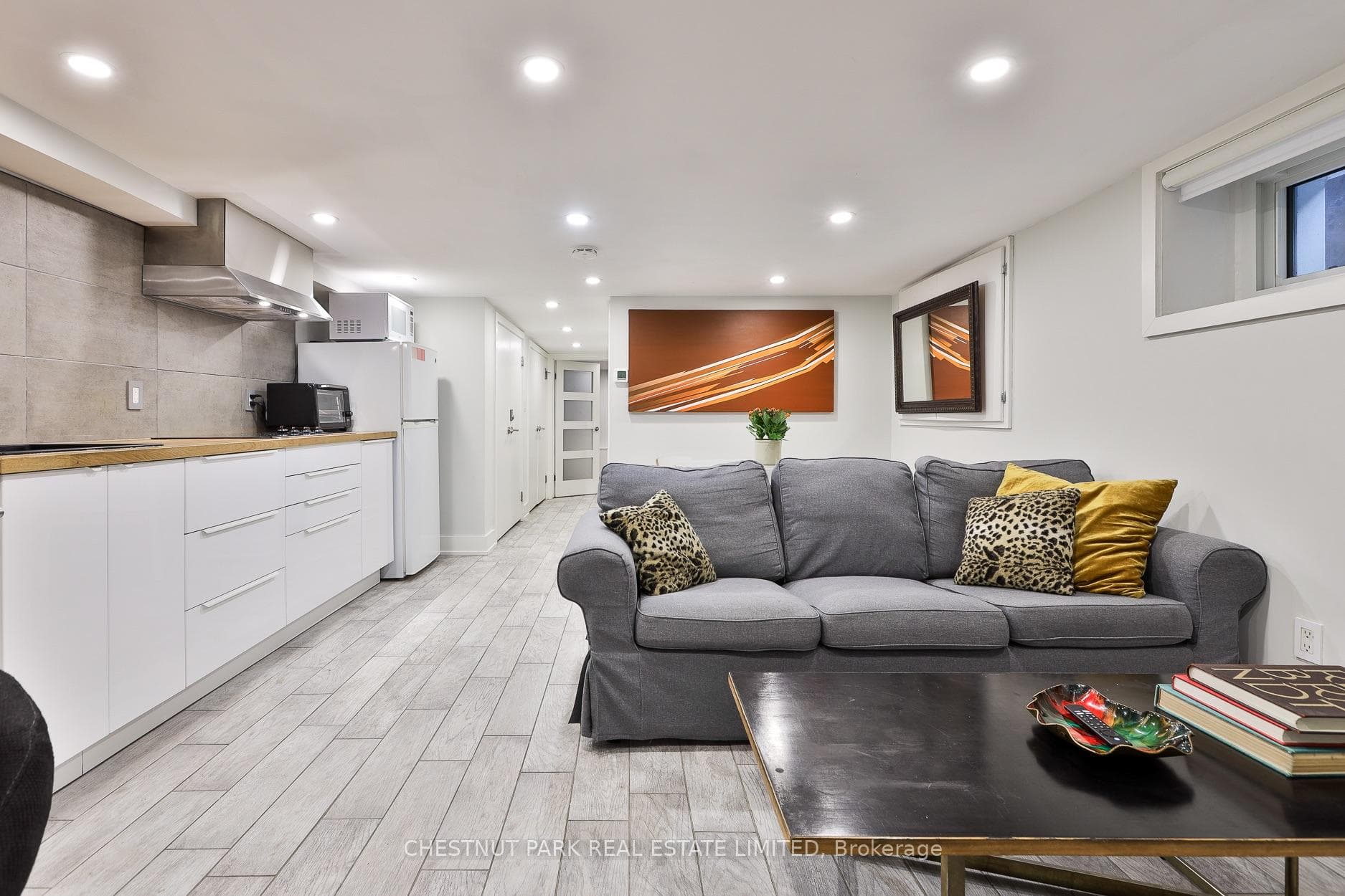 95 Parkside Drive Rear, Toronto, ON M6R 2Y8, Toronto W01 — photo 1