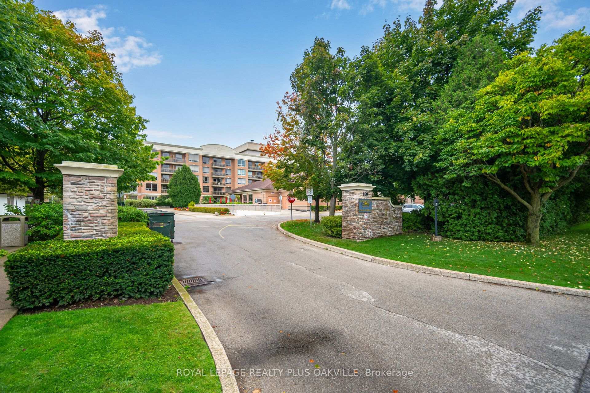 100 Burloak Drive 1406, Burlington, ON L7L 6P6, Burlington — photo 1
