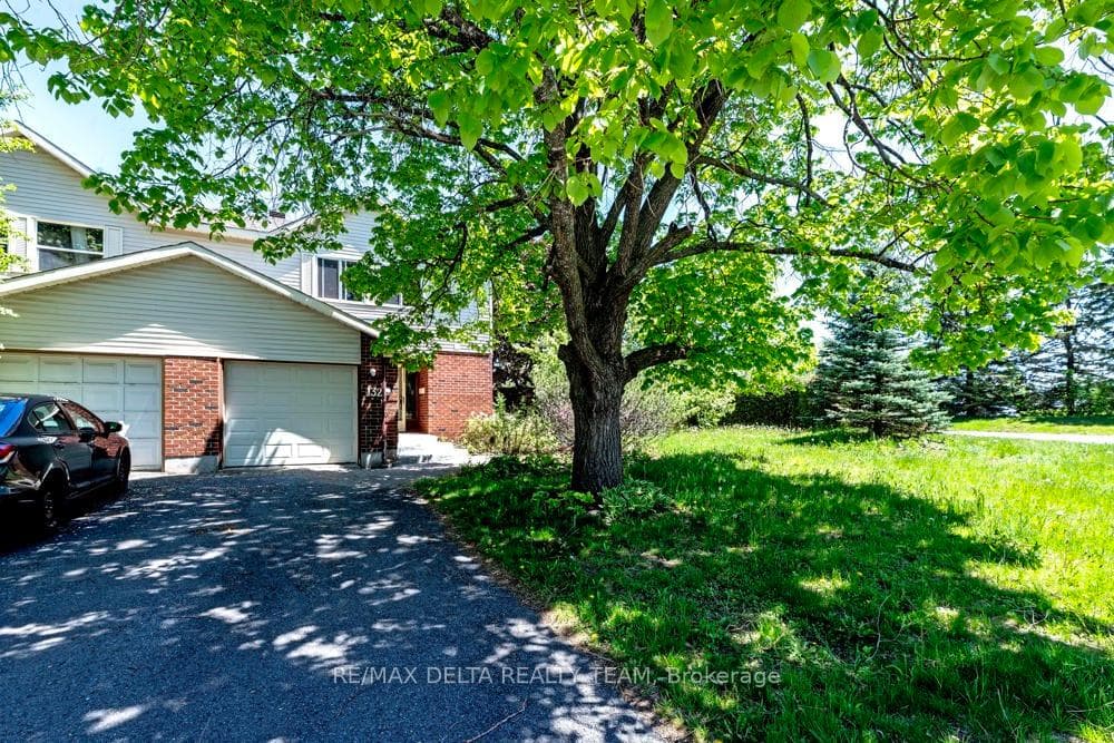 132 Acklam Terrace W, Kanata, ON K2K 2J5, Kanata — photo 1