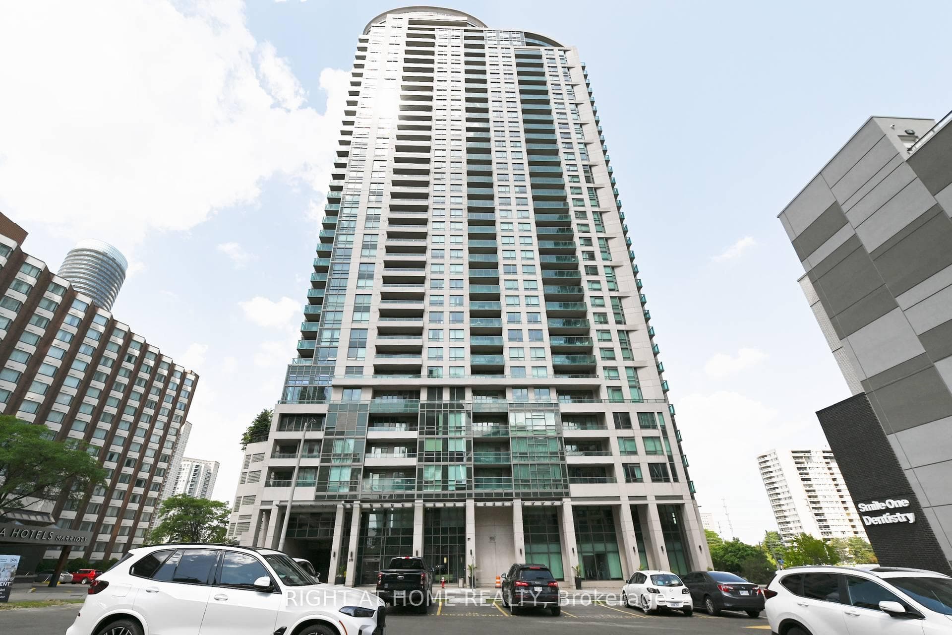208 Enfield Place 2005, Mississauga, ON L5B 0G8, Mississauga — photo 1