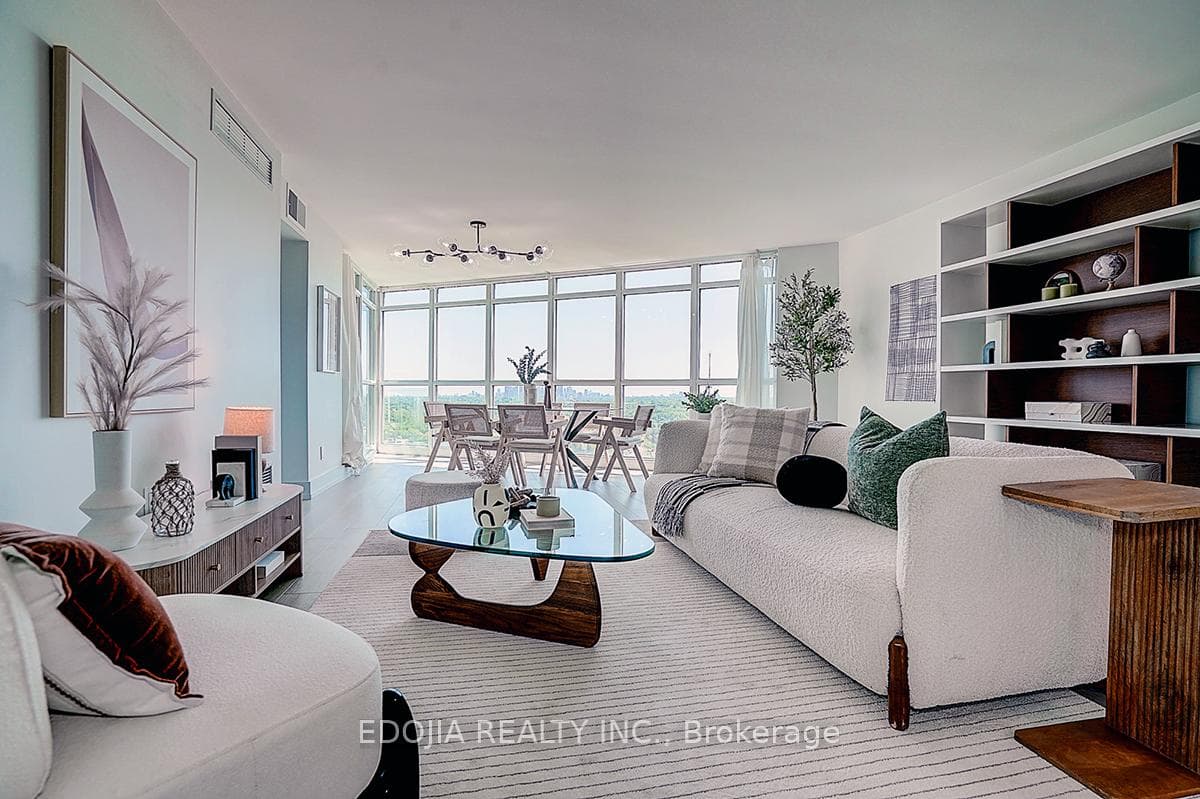 30 Harrison Garden Boulevard 2102, Toronto C14, ON M2N 7A9, Toronto C14 — photo 1