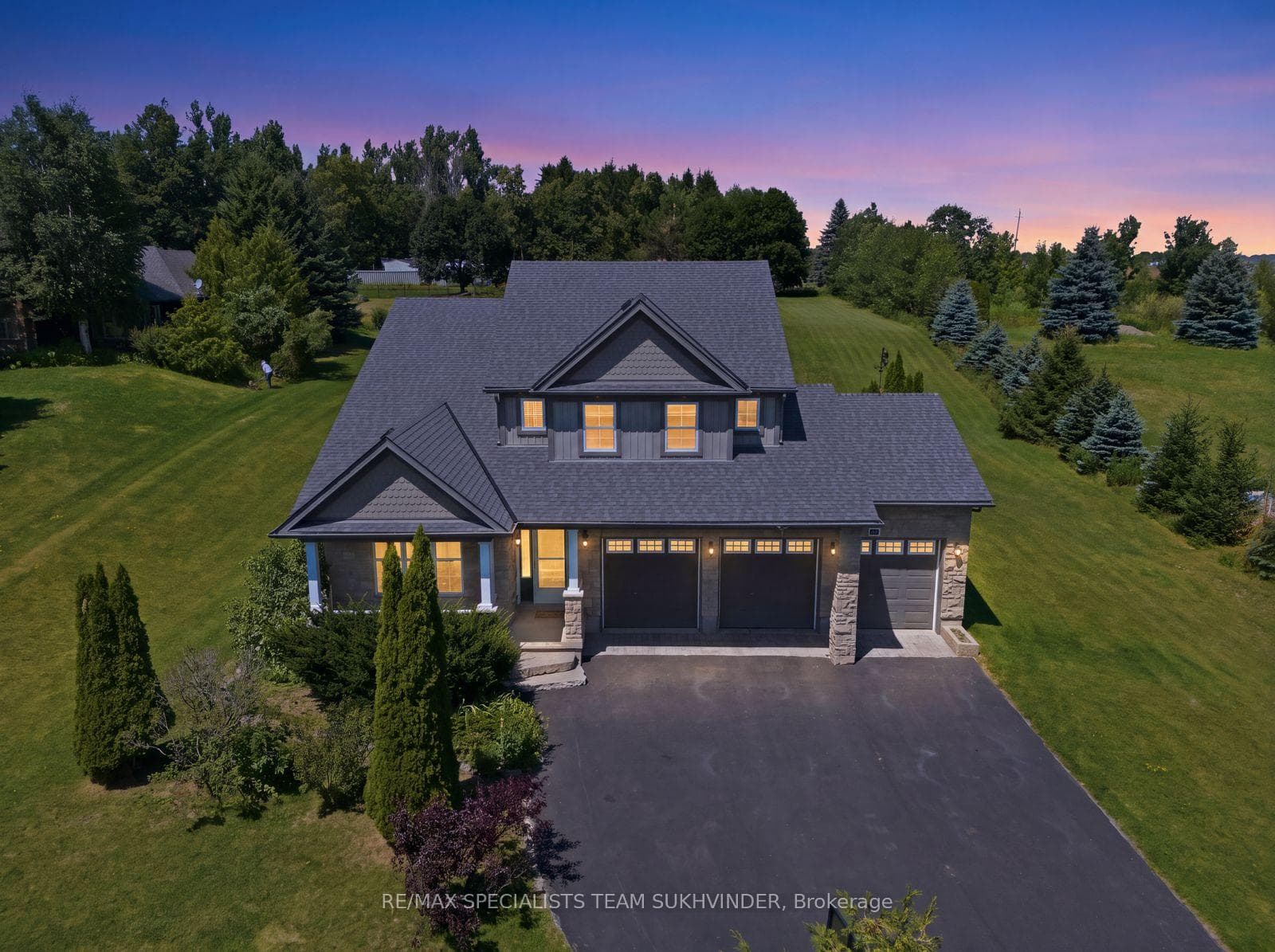 37 Woodland Drive, East Garafraxa, ON L9W 6B7, East Garafraxa — photo 1