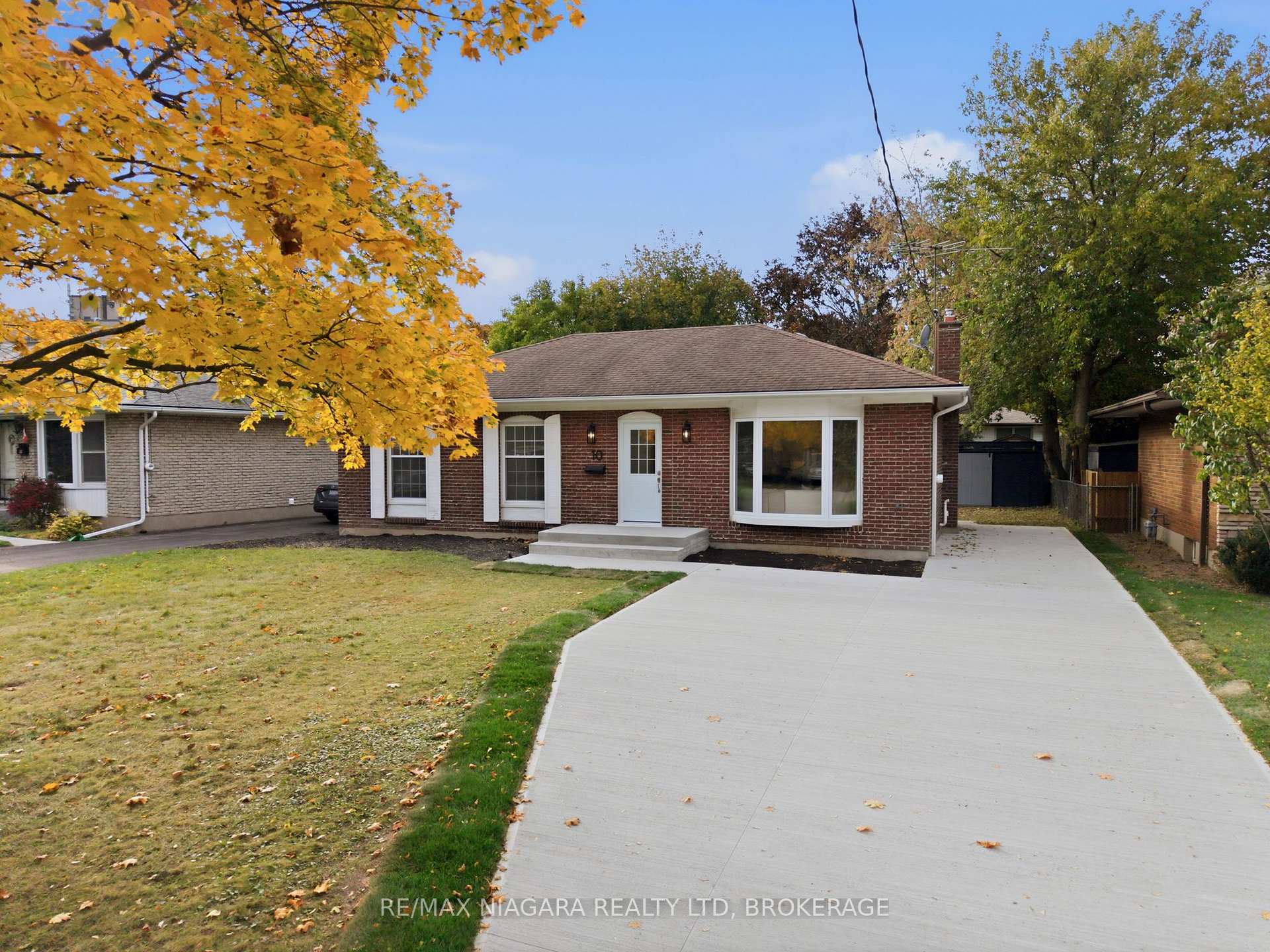10 Highcourt Crescent, St. Catharines, ON L2M 3M6, St. Catharines — photo 1