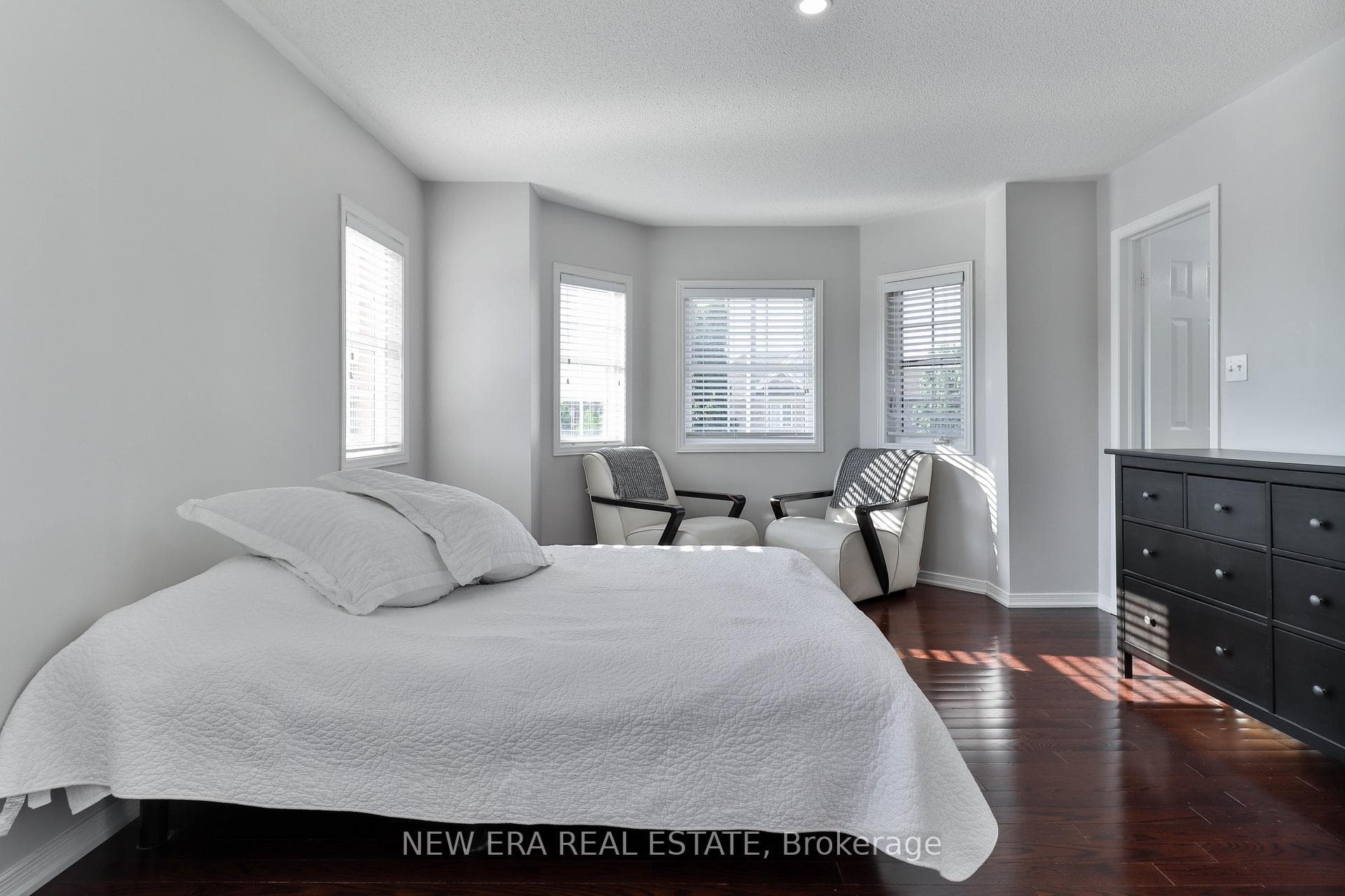 331 Davos Road, Vaughan, ON L4H 0M8, Vaughan — photo 1