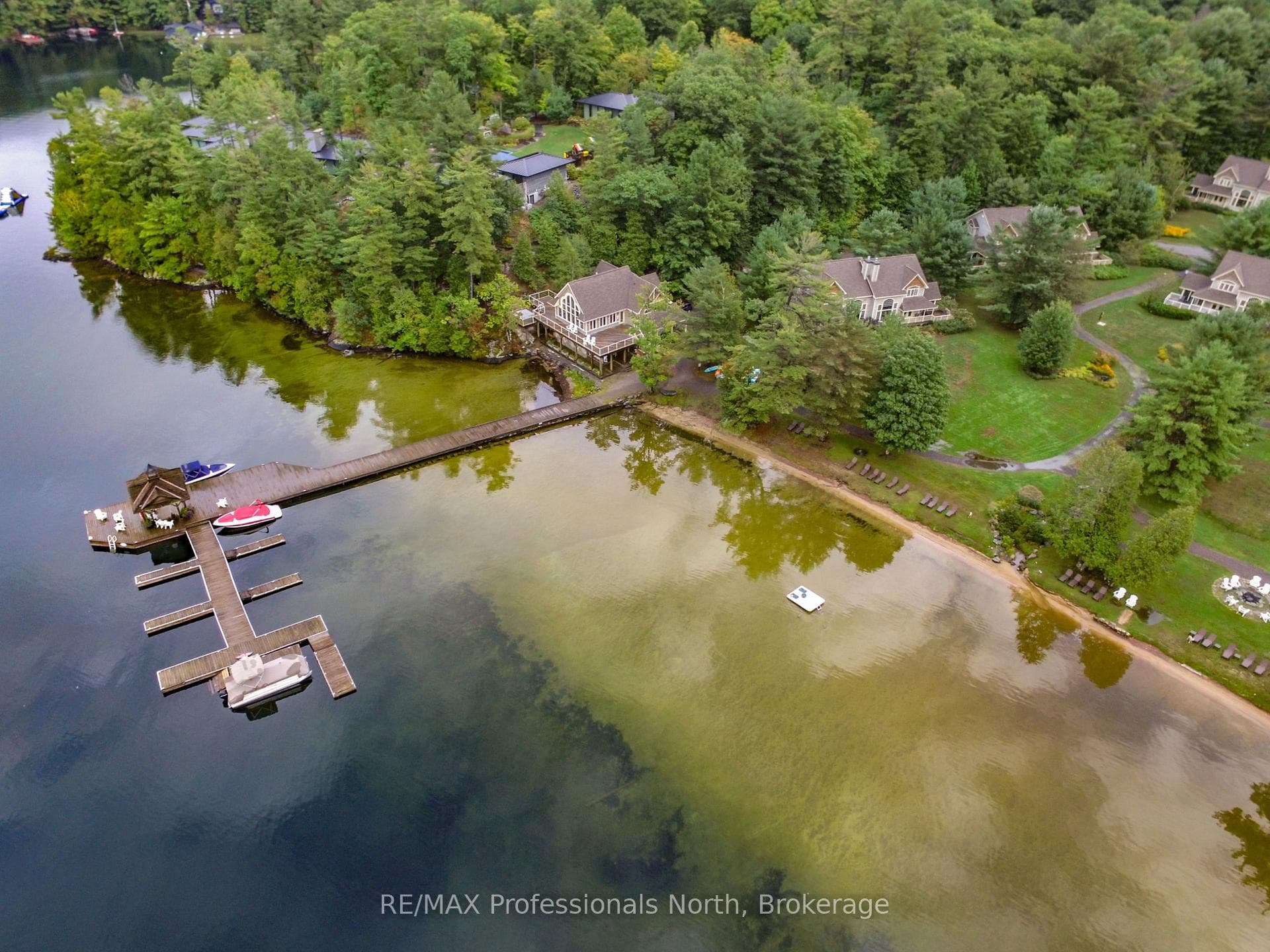 3876 MUSKOKA 118 Road C6/W1, Muskoka Lakes, ON P0B 1J0, Muskoka Lakes — photo 1