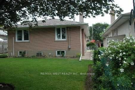 26 Nipissing Drive, Toronto, ON M9B 4V5, Toronto W08 — photo 1