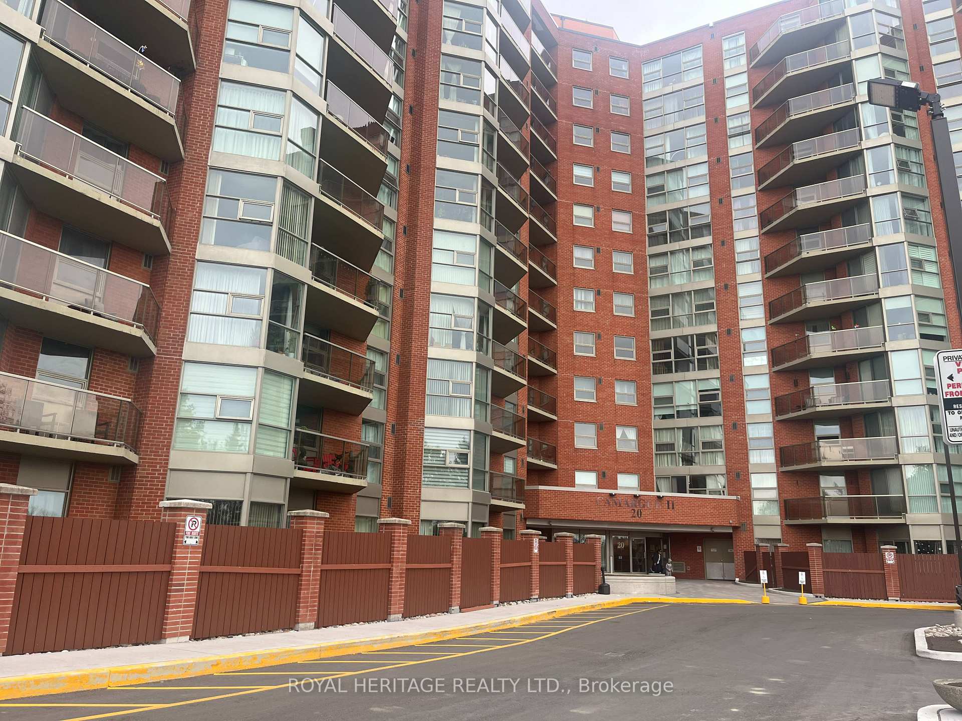 20 Dean Park Road 617, Toronto, ON M1B 3G9, Toronto E11 — photo 1