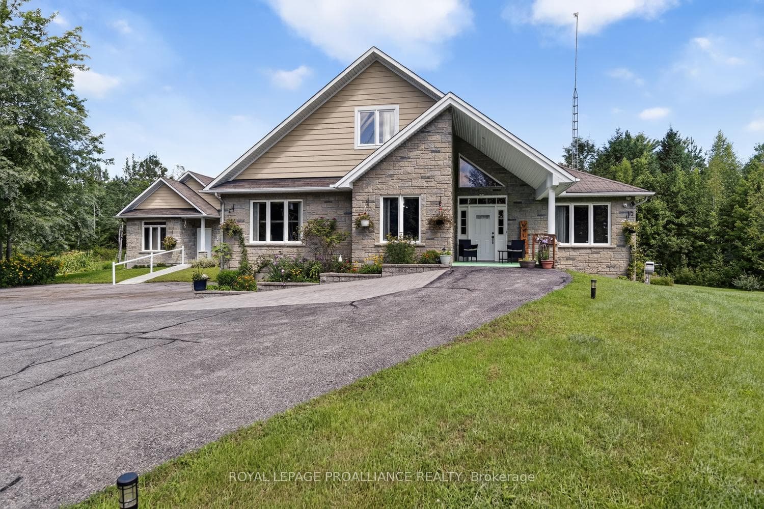1476 Calypso Street, The Nation, ON K0A 1M0, The Nation — photo 1