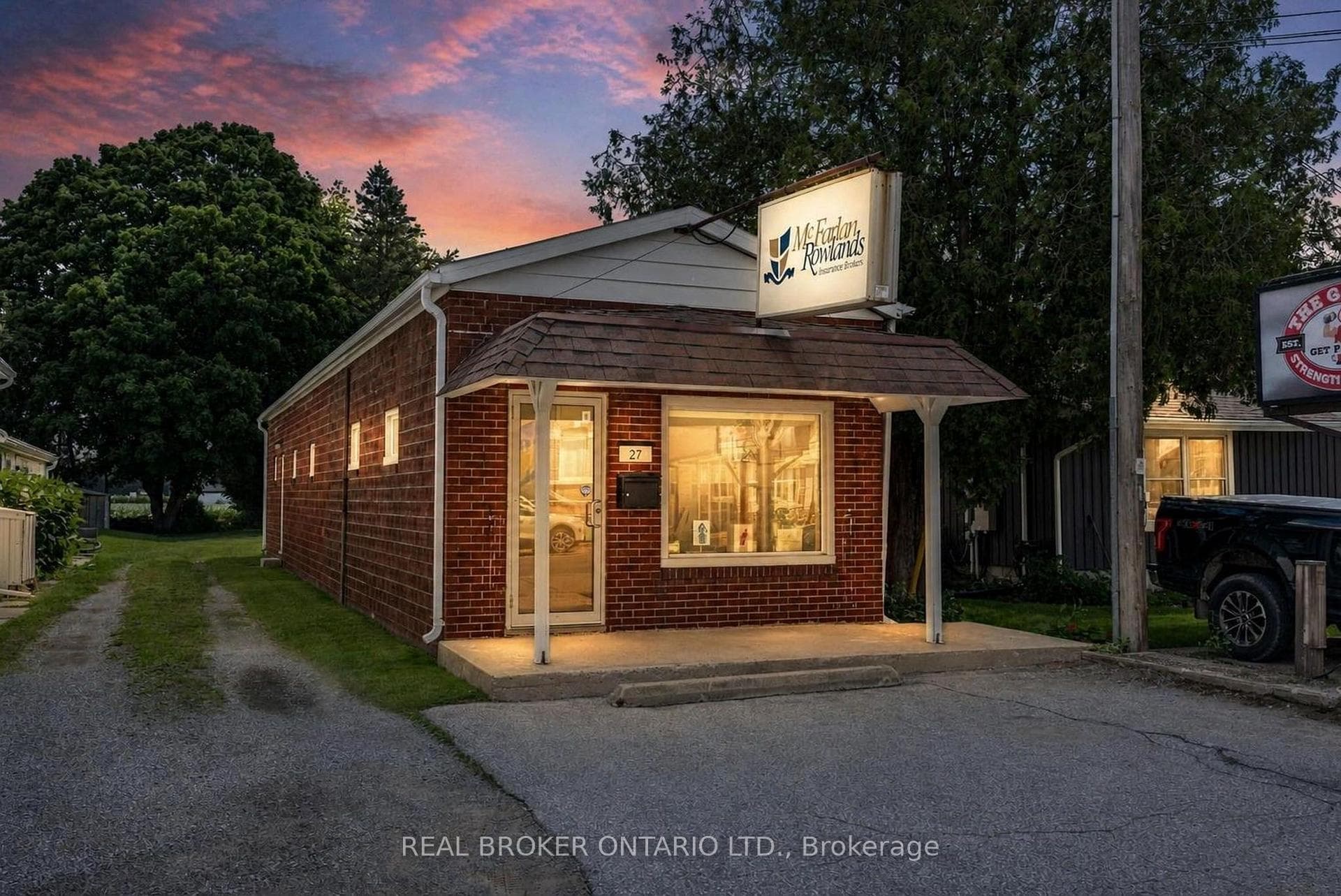 27 Queen Street, Norfolk, ON N0E 1G0, Norfolk — photo 1