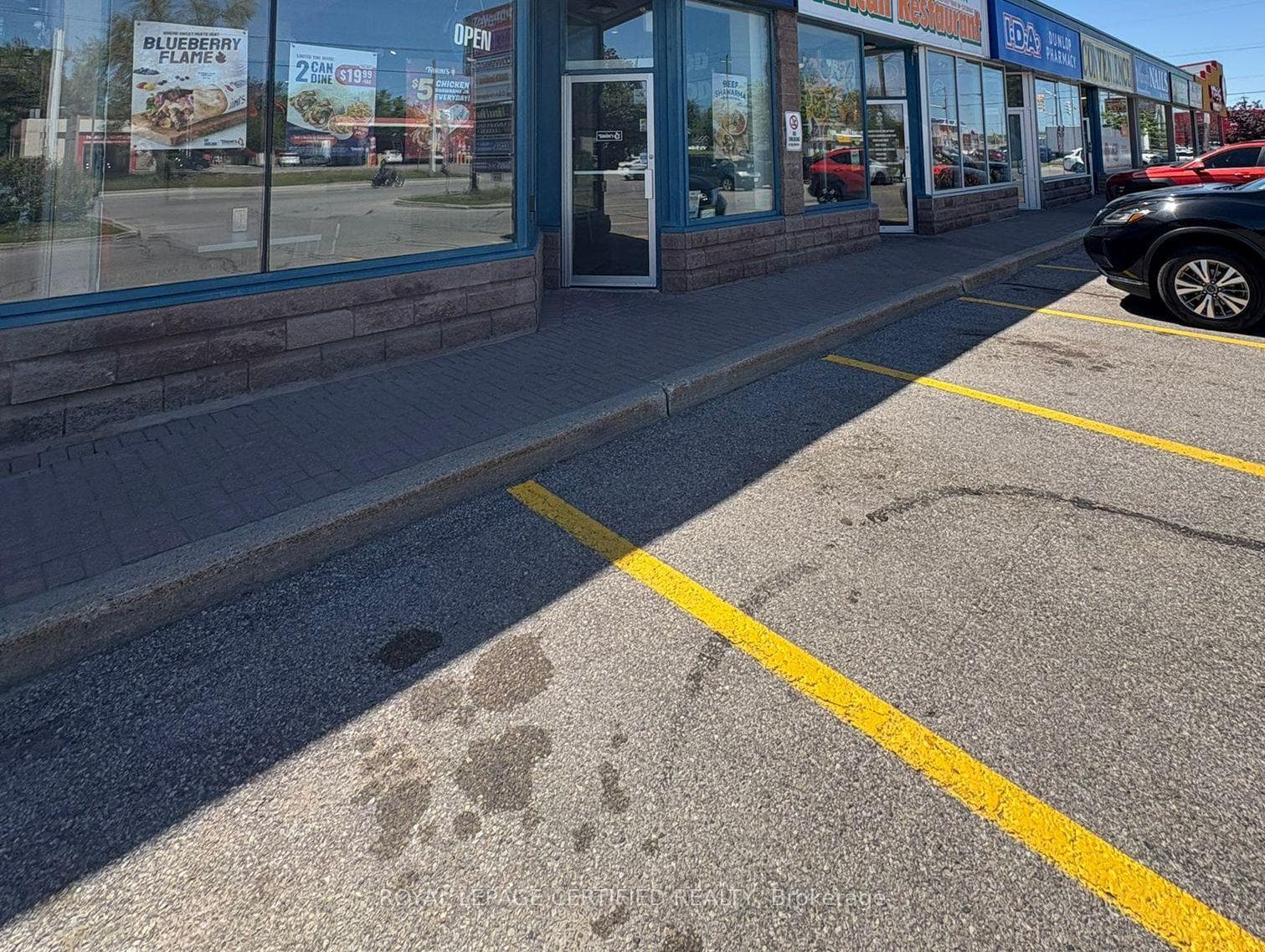 7 Anne Street S 5, Barrie, ON L4N 2C4, Barrie — photo 1