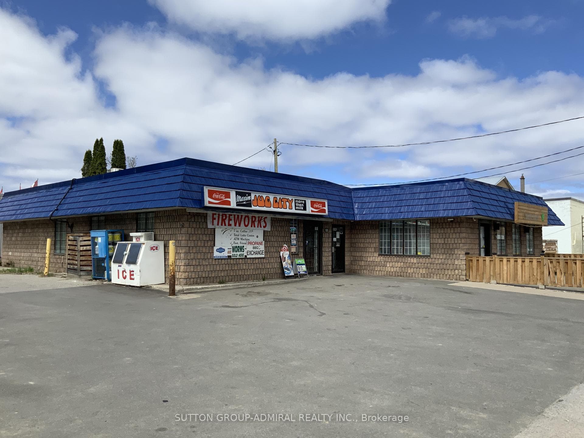 120 Maple Avenue, Dysart et al, ON K0M 1S0, Dysart et al — photo 1