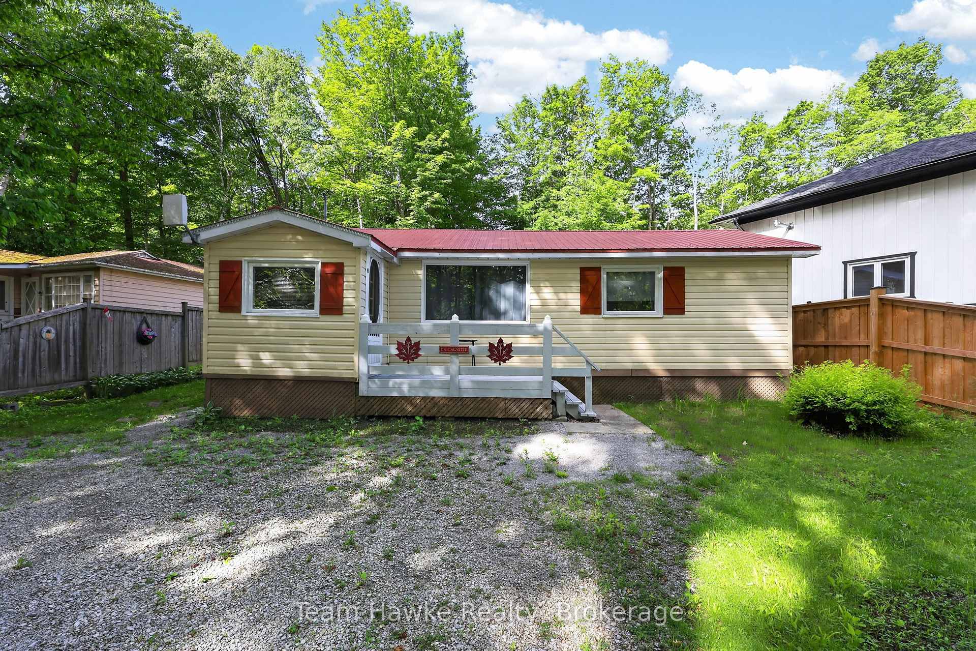 48 Mcarthur Drive, Penetanguishene, ON L9M 1W9, Penetanguishene — photo 1