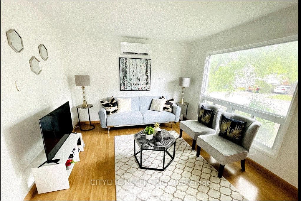 8 Horseshoe Court, Brampton, ON L6S 1S1, Brampton — photo 1