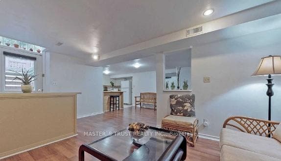 481 Luzon Crescent, Mississauga, ON L5B 3W9