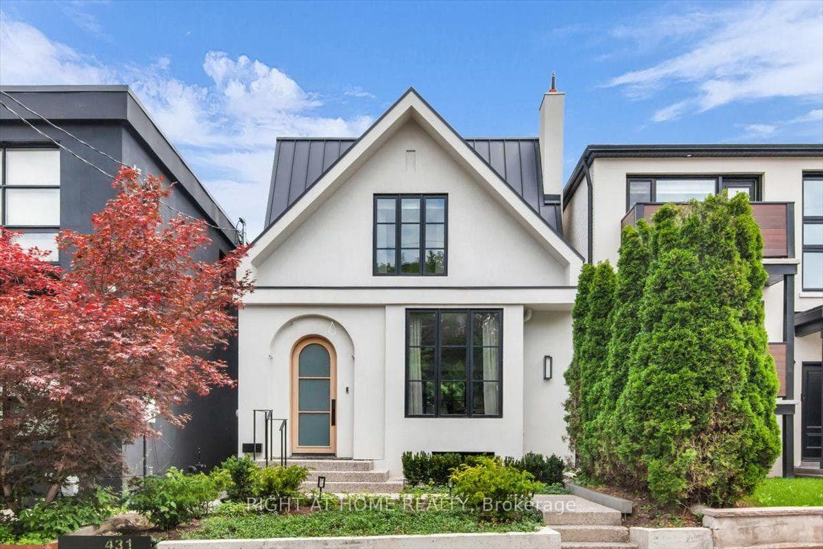 431 Arlington Avenue LOWER, Toronto, ON M6C 3A4, Toronto C03 — photo 1