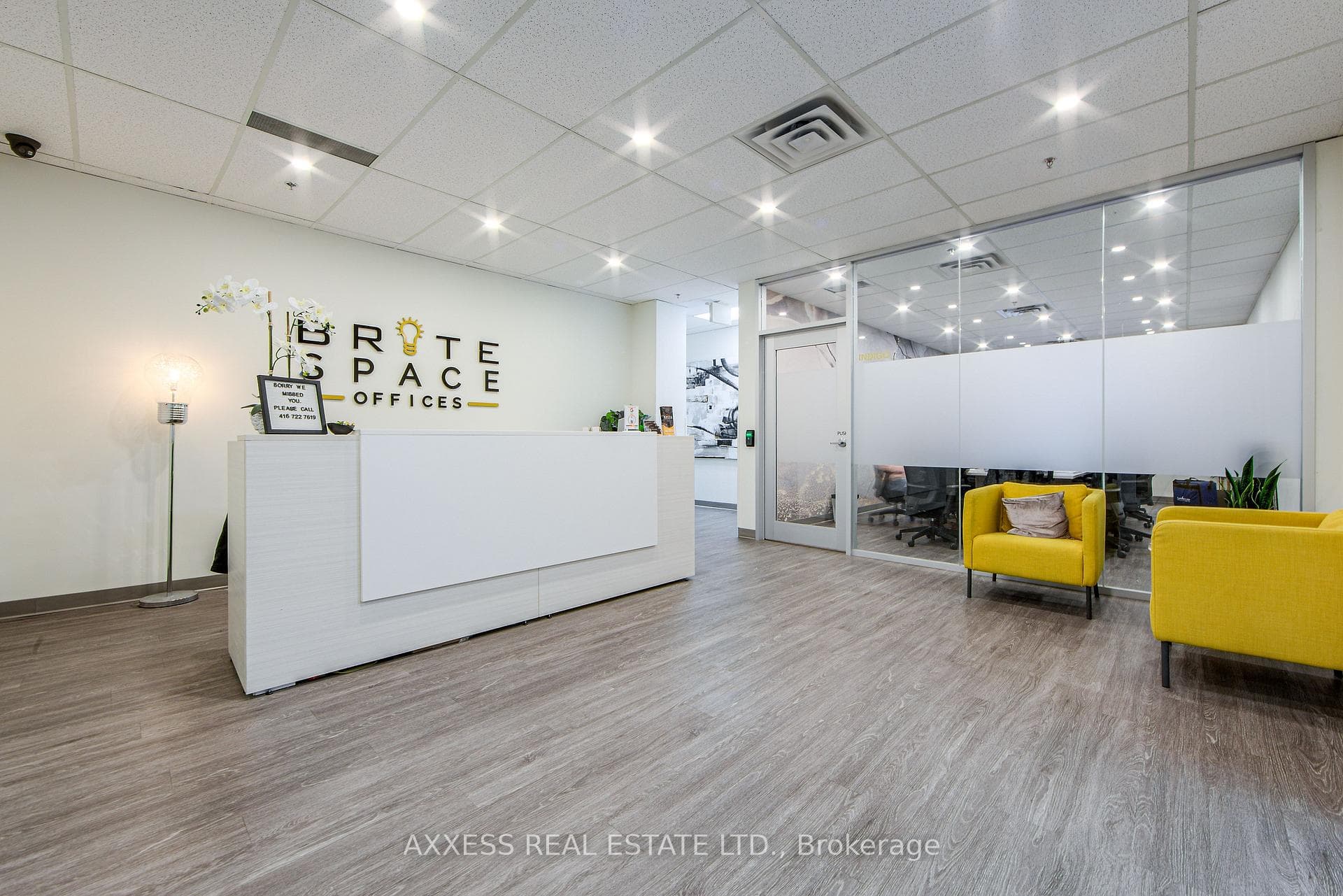 30 Eglinton Avenue W 400, Mississauga, ON L5R 3E7, Mississauga — photo 1