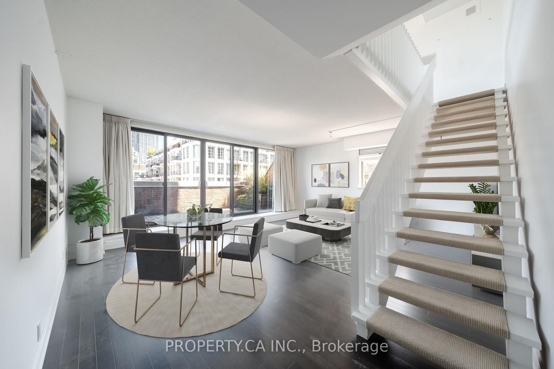 55a Avenue Road 606, Toronto, ON M5R 2G3, Toronto C02 — photo 1