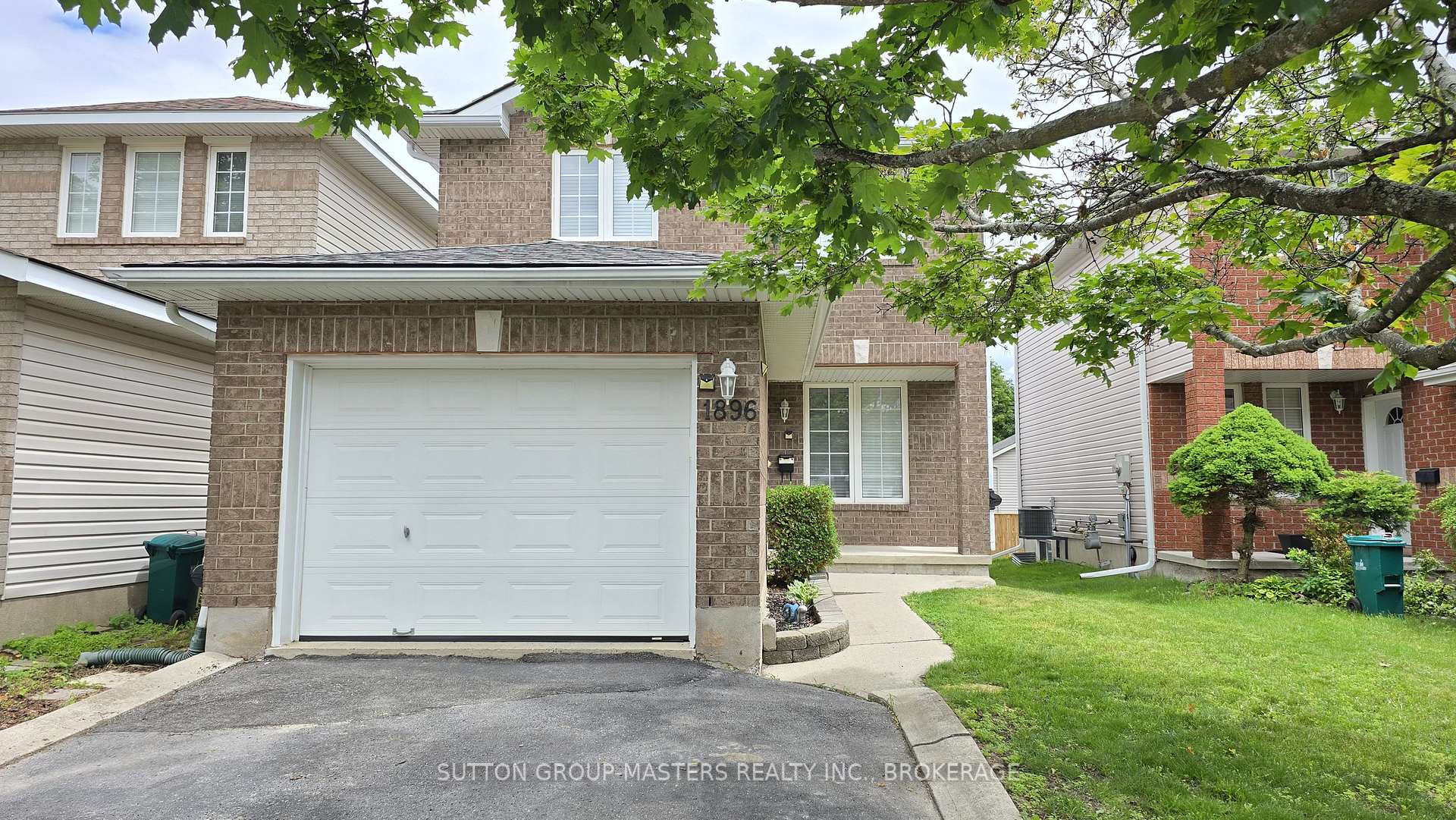 1896 Berrywood Crescent, Kingston, ON K7P 3G4