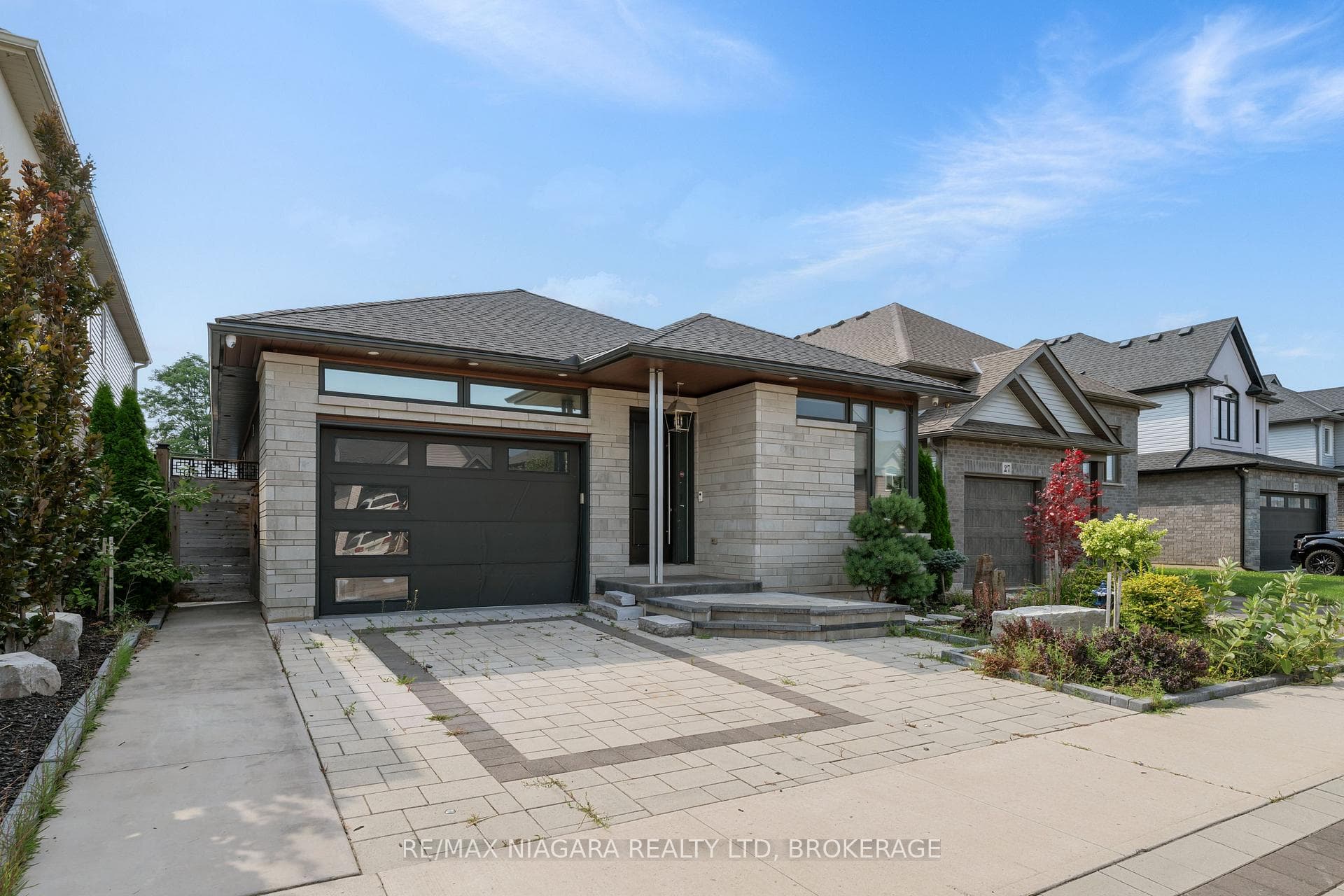 31 Berkshire Drive, St. Catharines, ON L2M 0C2, St. Catharines — photo 1