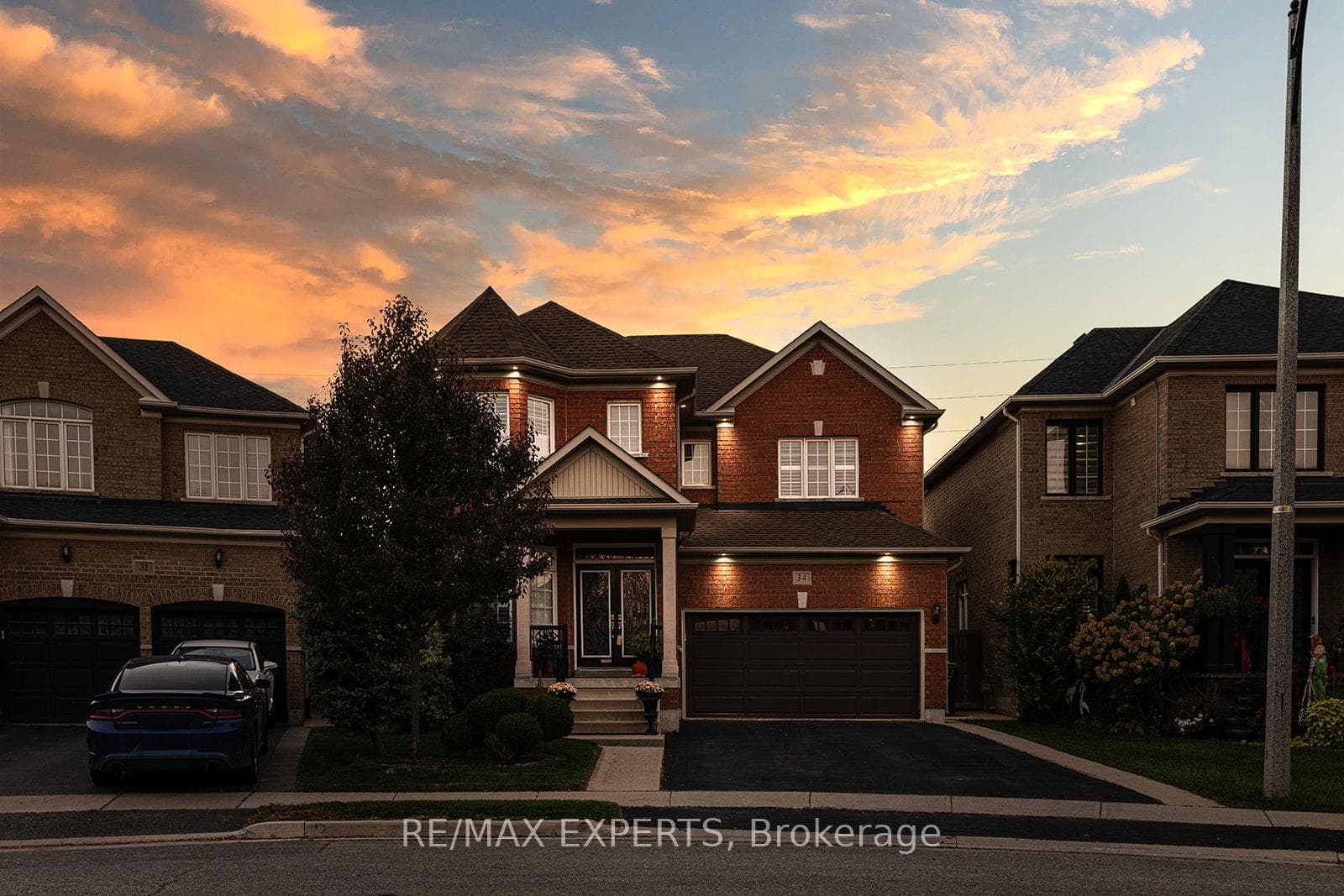 34 Laurentide Crescent, Brampton, ON L6P 1Y4, Brampton — photo 1