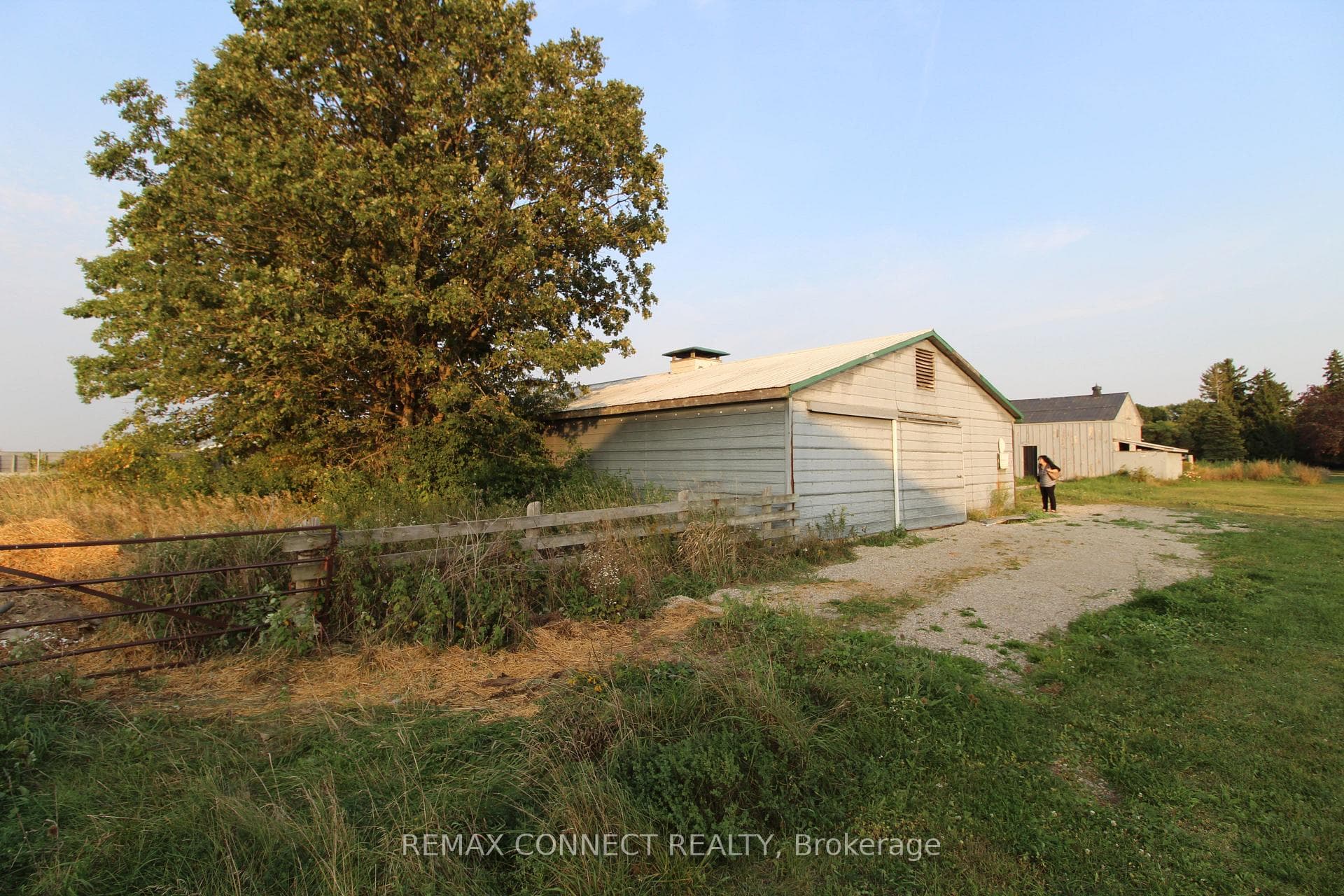 10748 McEwen Drive Half the Barn only, Middlesex Centre, ON N0M 1P0, Middlesex Centre — photo 1
