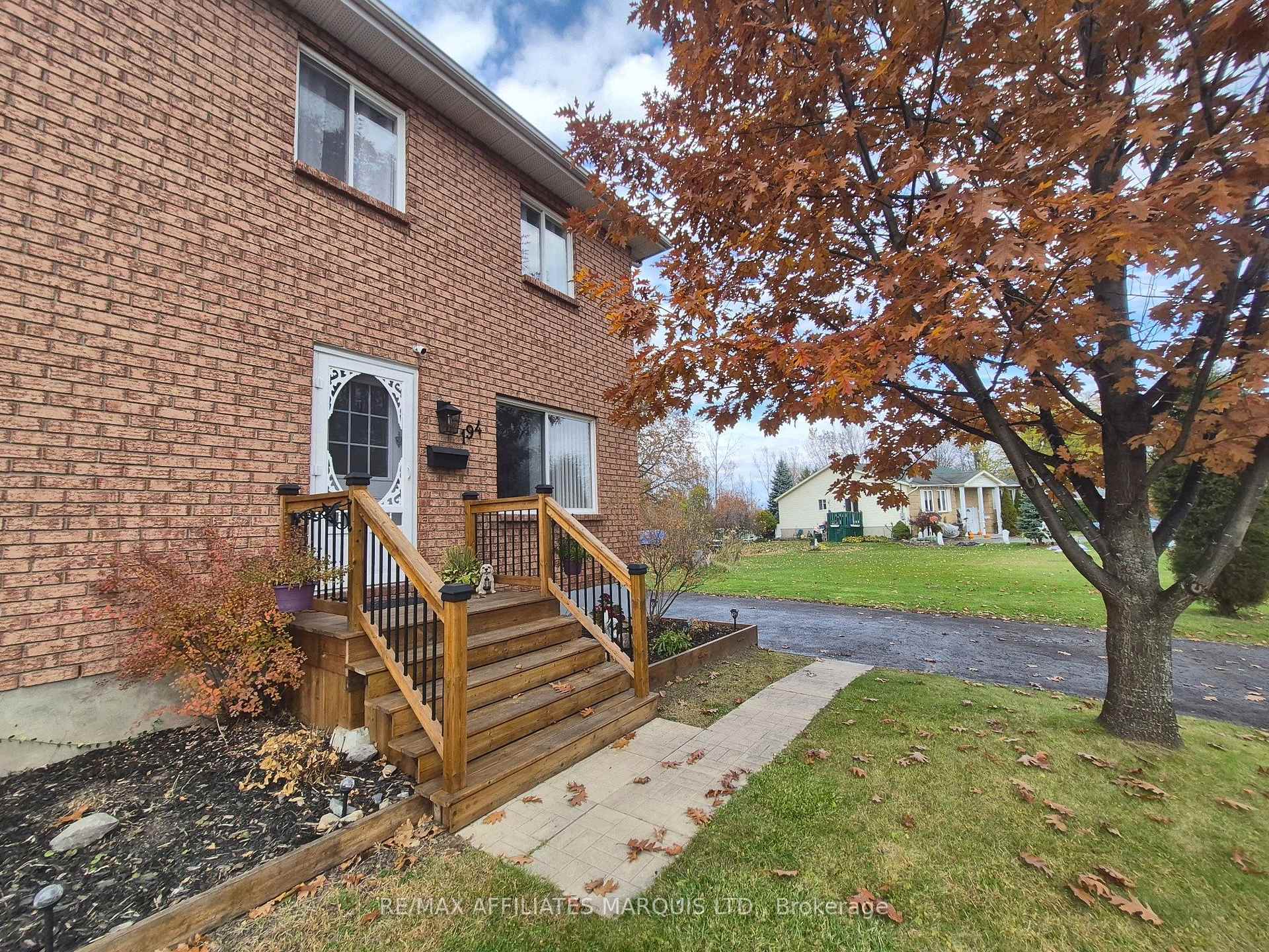 194 Elsie Avenue, Cornwall, ON K6J 3L9, Cornwall — photo 1