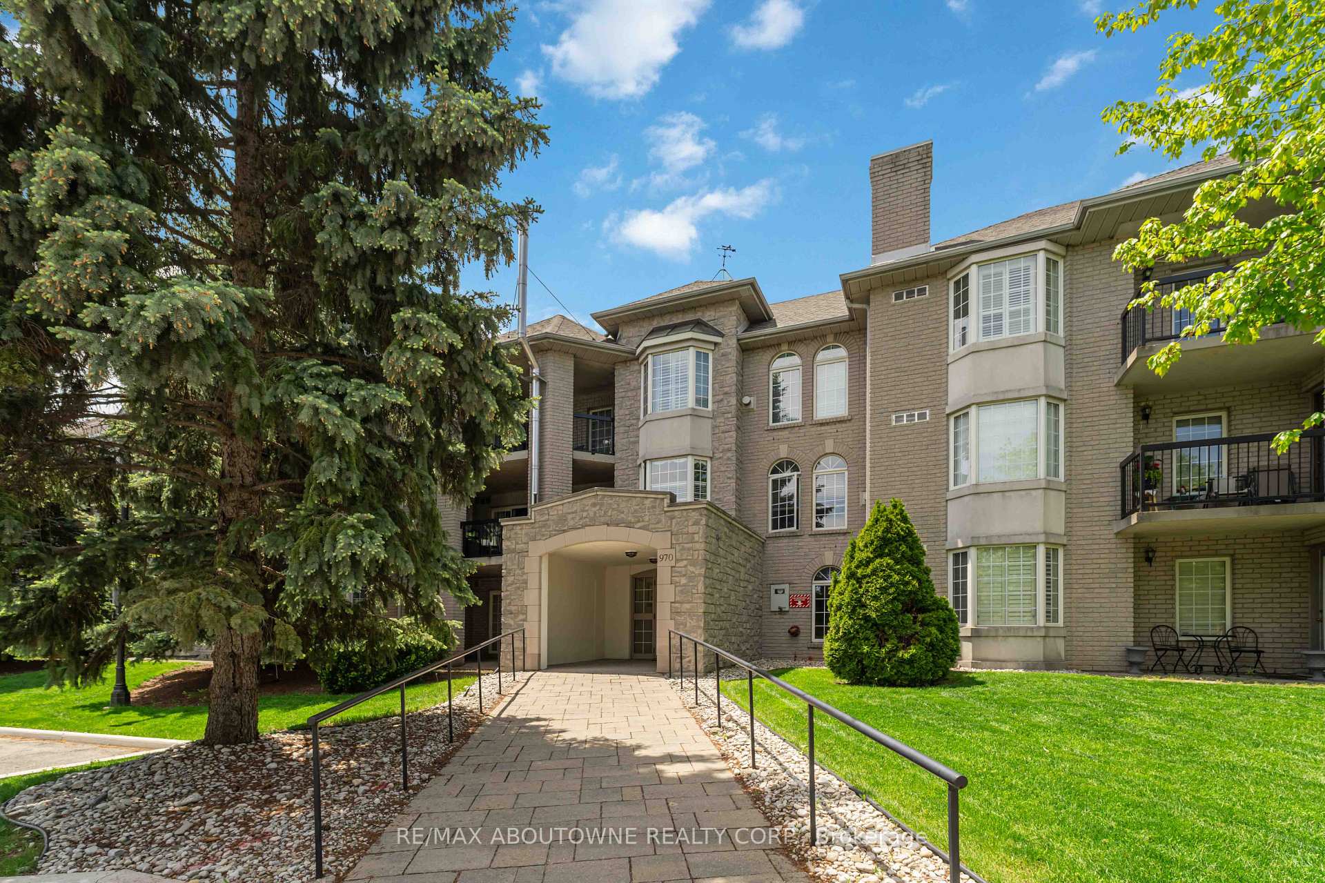 970 Golf Links Road 205, Hamilton, ON L9K 1J8, Hamilton — photo 1