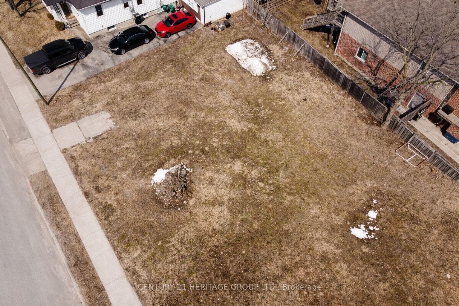 76 Henry Street, Barrie, ON L4N 1C7, Barrie — photo 1