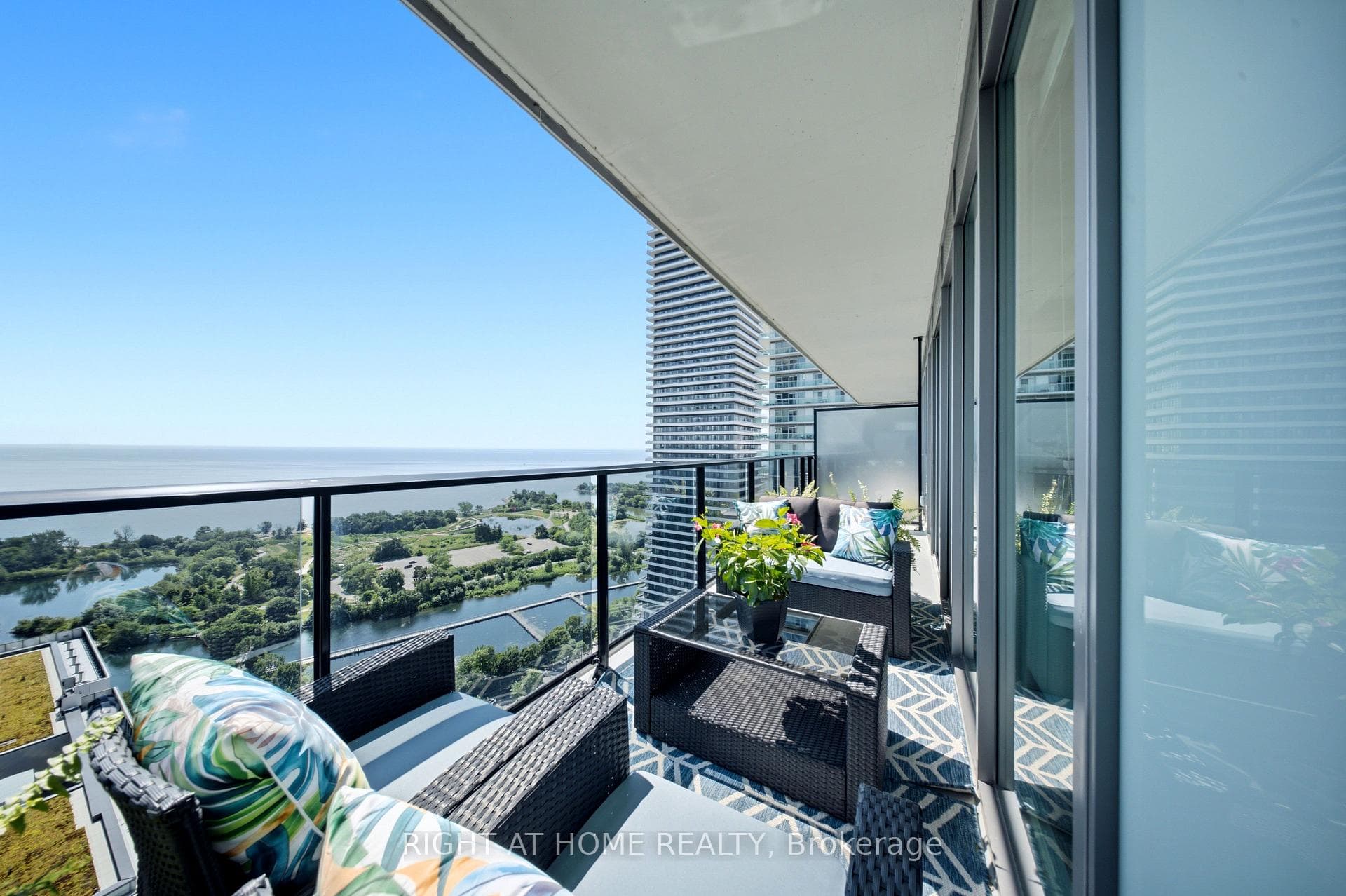 70 Annie Craig Drive 2605, Toronto, ON M8V 0G2, Toronto W06 — photo 1