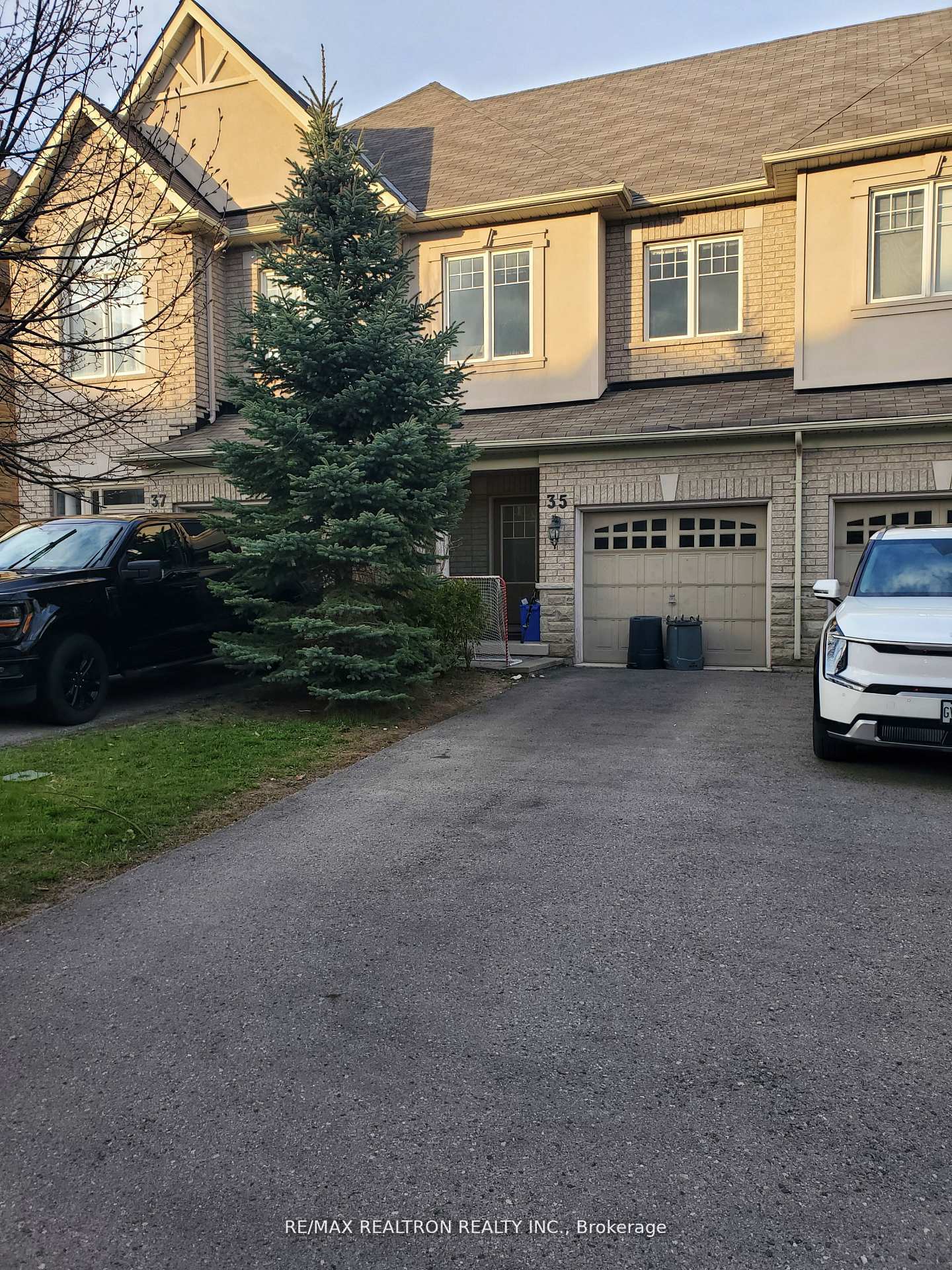 35 Elihof Drive, Vaughan, ON L6A 4N6, Vaughan — photo 1