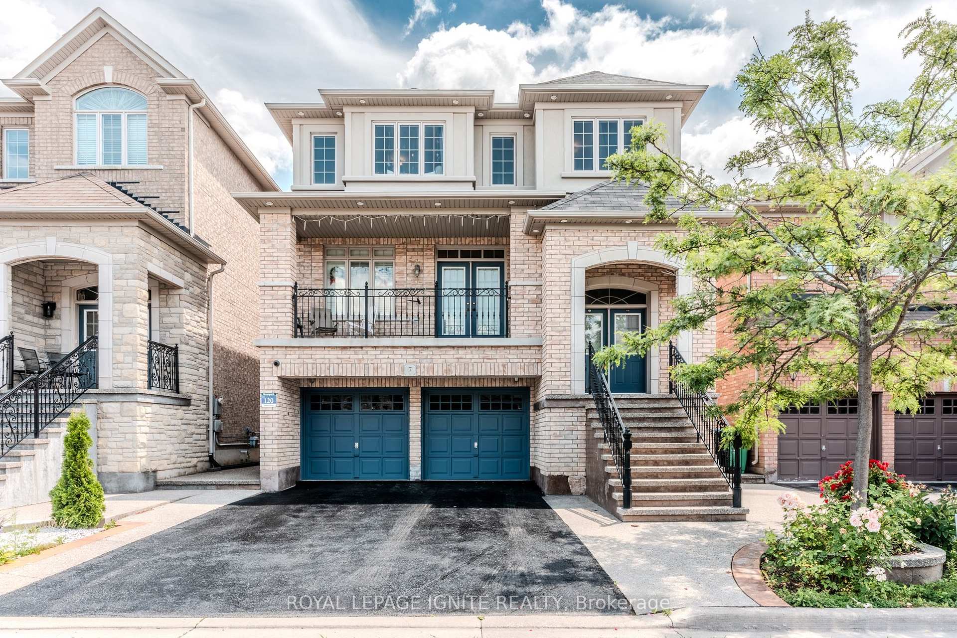 7 Picasso Drive, Brampton, ON L6P 3L5, Brampton — photo 1