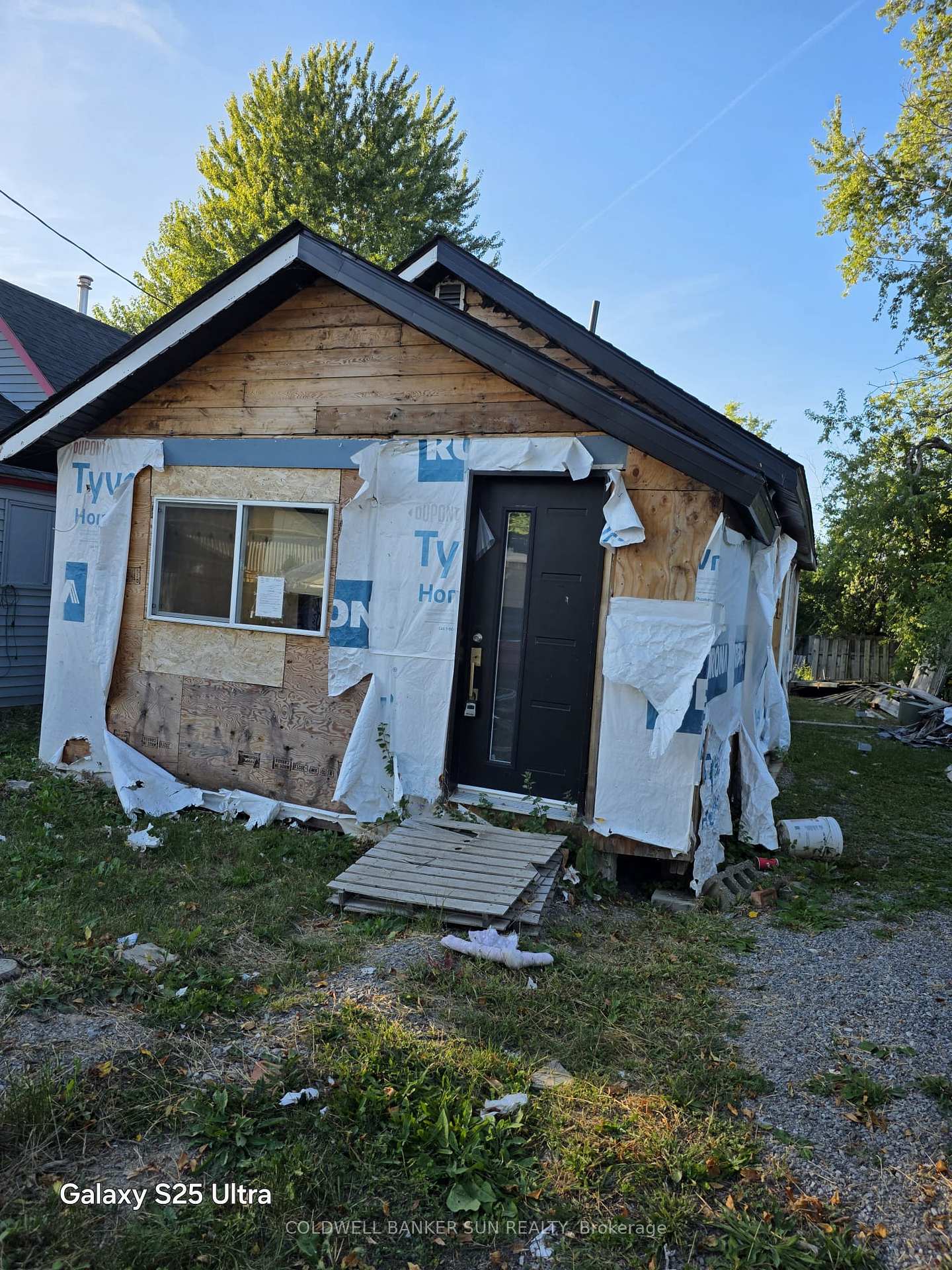 16 Maccabee Avenue, Fort Erie, ON L2A 1C8, Fort Erie — photo 1