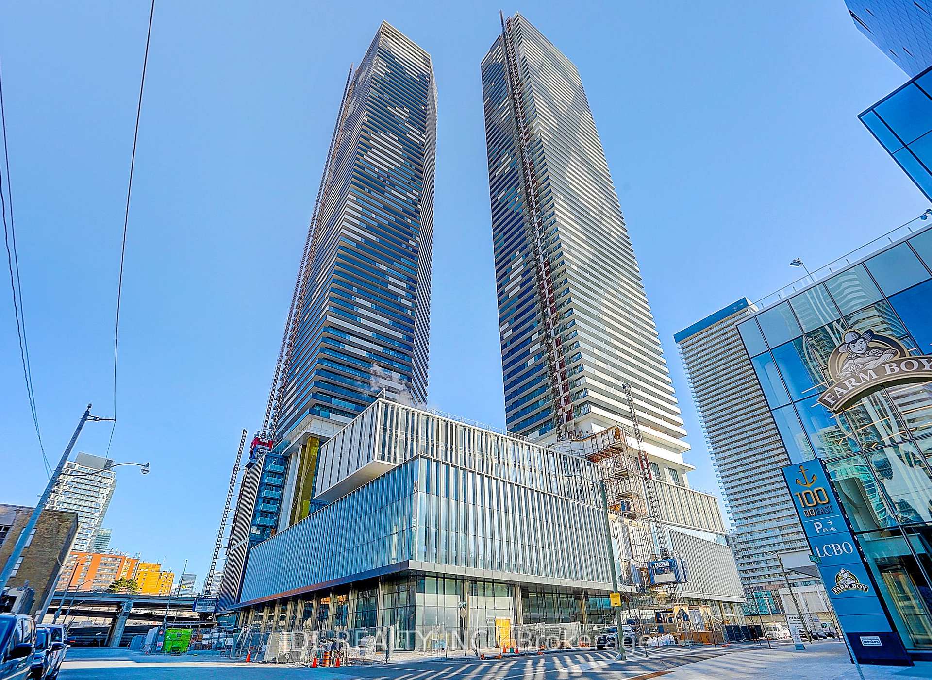138 Downes Street 5103, Toronto, ON M5E 0E4, Toronto C08 — photo 1