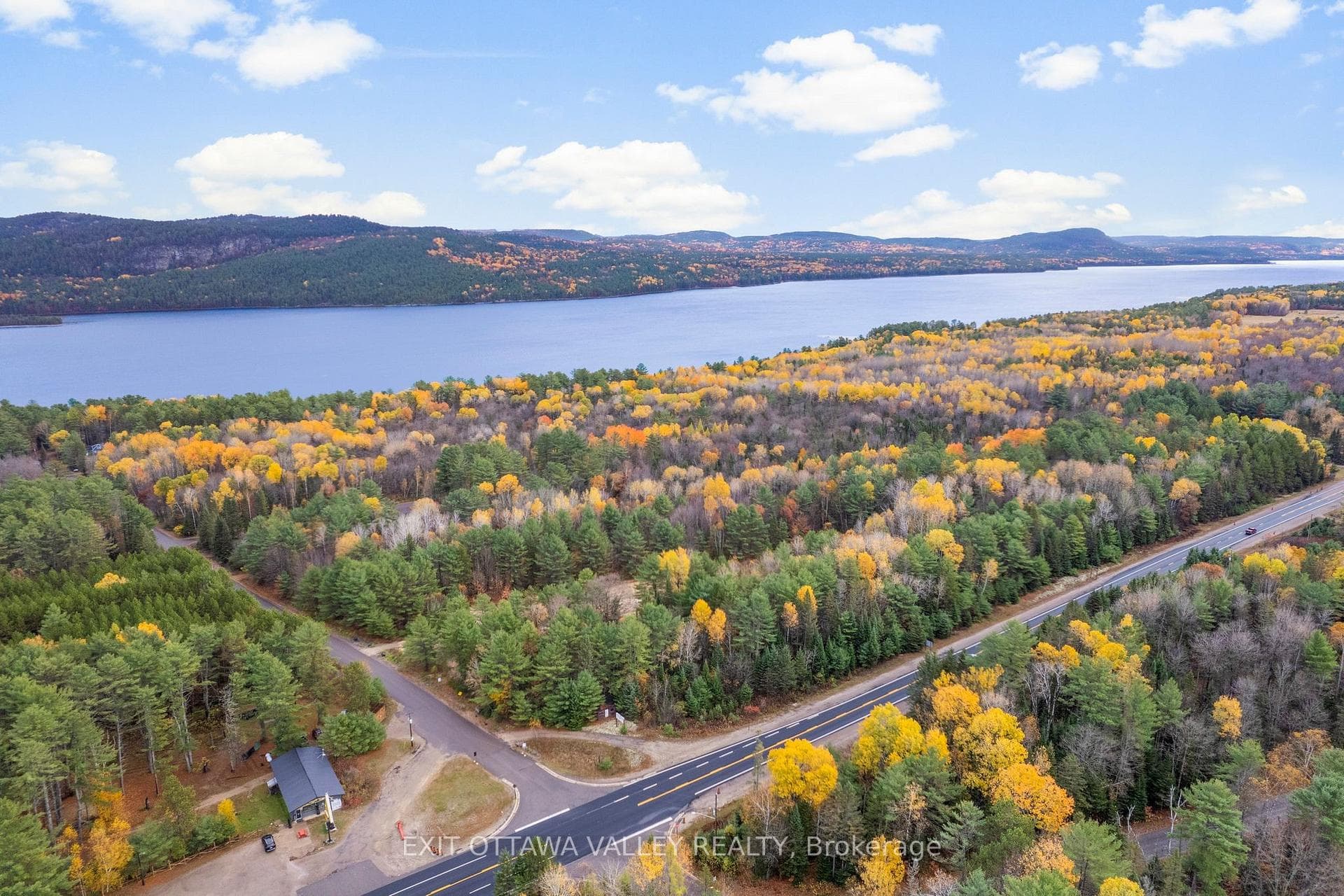 Part 12 Moose Avenue, Deep River, ON K0J 1P0, Deep River — photo 1