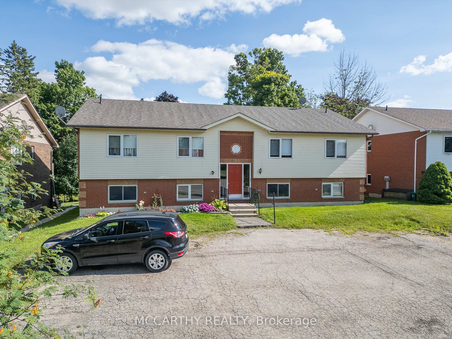 209 Sarah Court, Shelburne, ON L9V 2Z8, Shelburne — photo 1