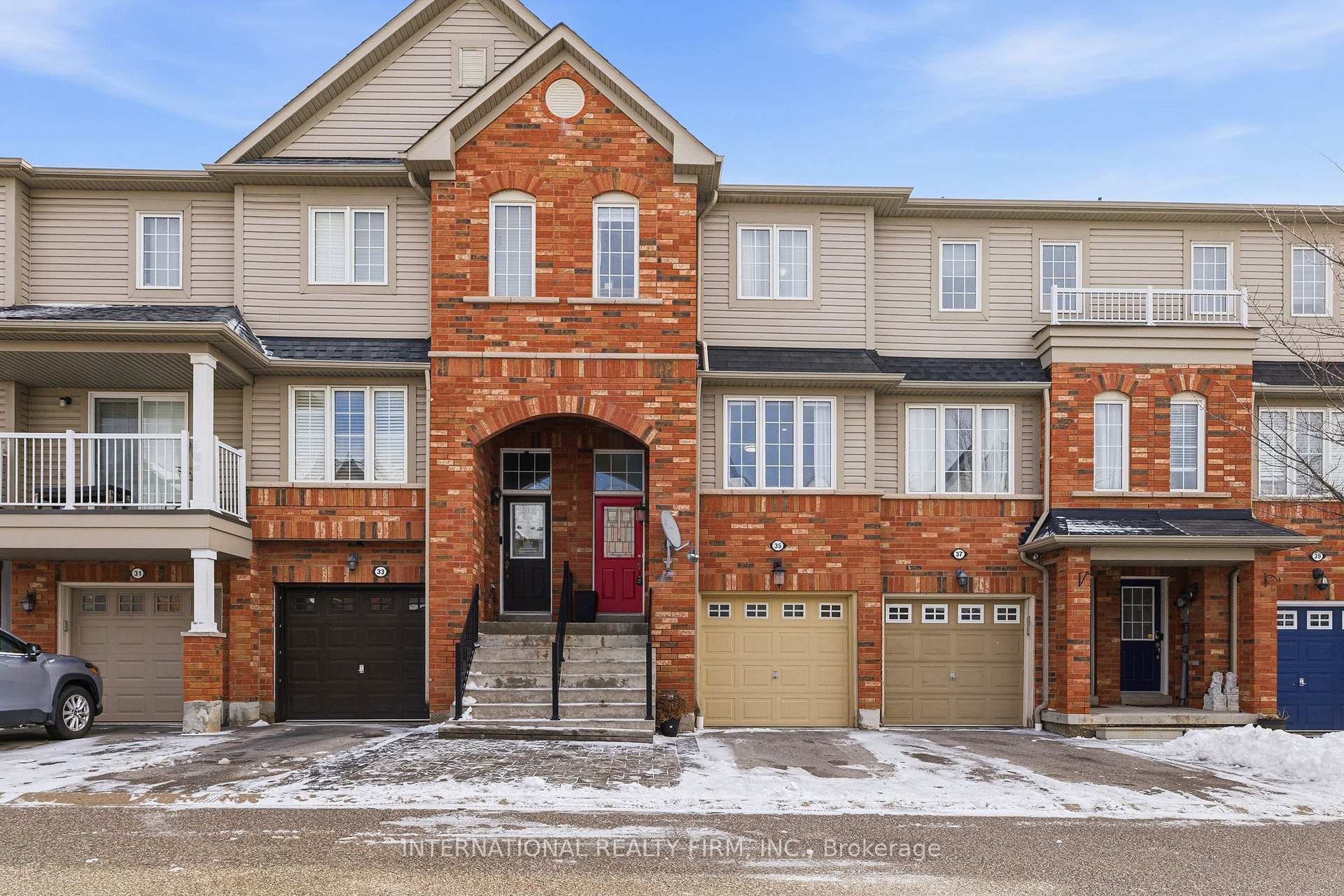 35 Ventura Lane, Ajax, ON L1T 0C4, Ajax — photo 1