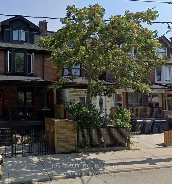 593 Bathurst Street Main Floor, Toronto, ON M5S 2P8, Toronto C01 — photo 1