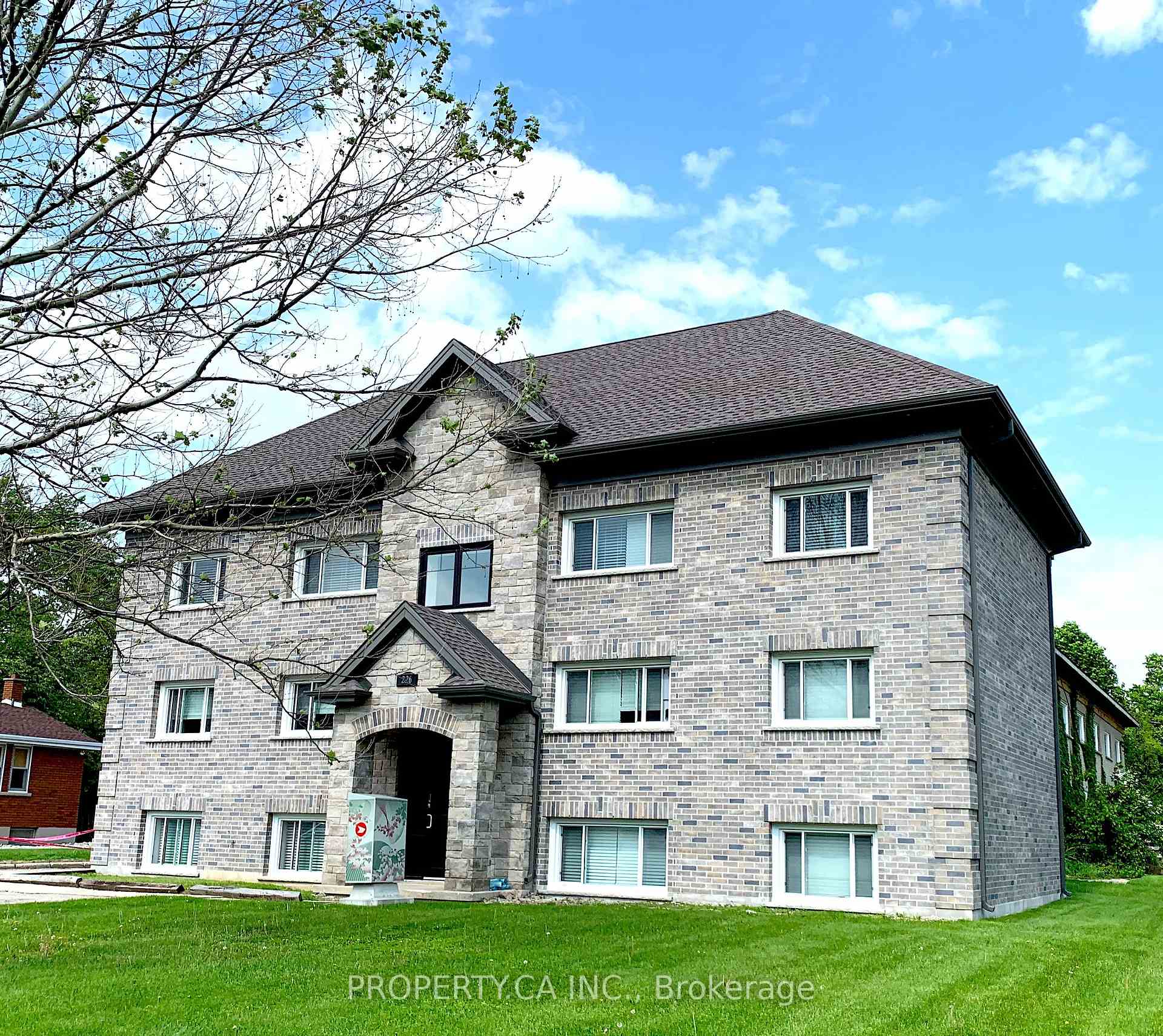 226 Clarke Street N, Woodstock, ON N4S 7M7, Woodstock — photo 1