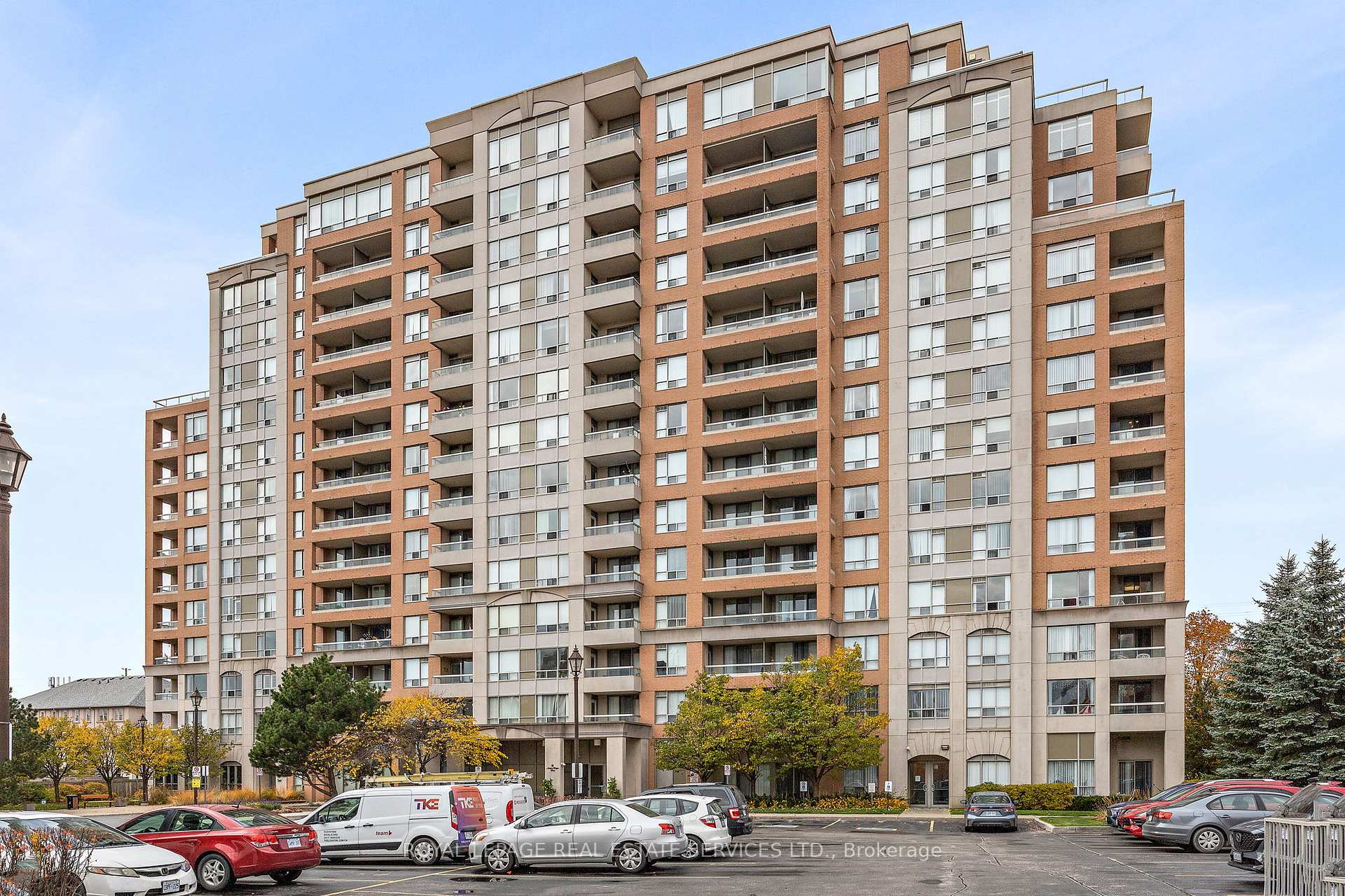 9 Northern Heights Drive 101, Richmond Hill, ON L4B 4M5, Richmond Hill — photo 1