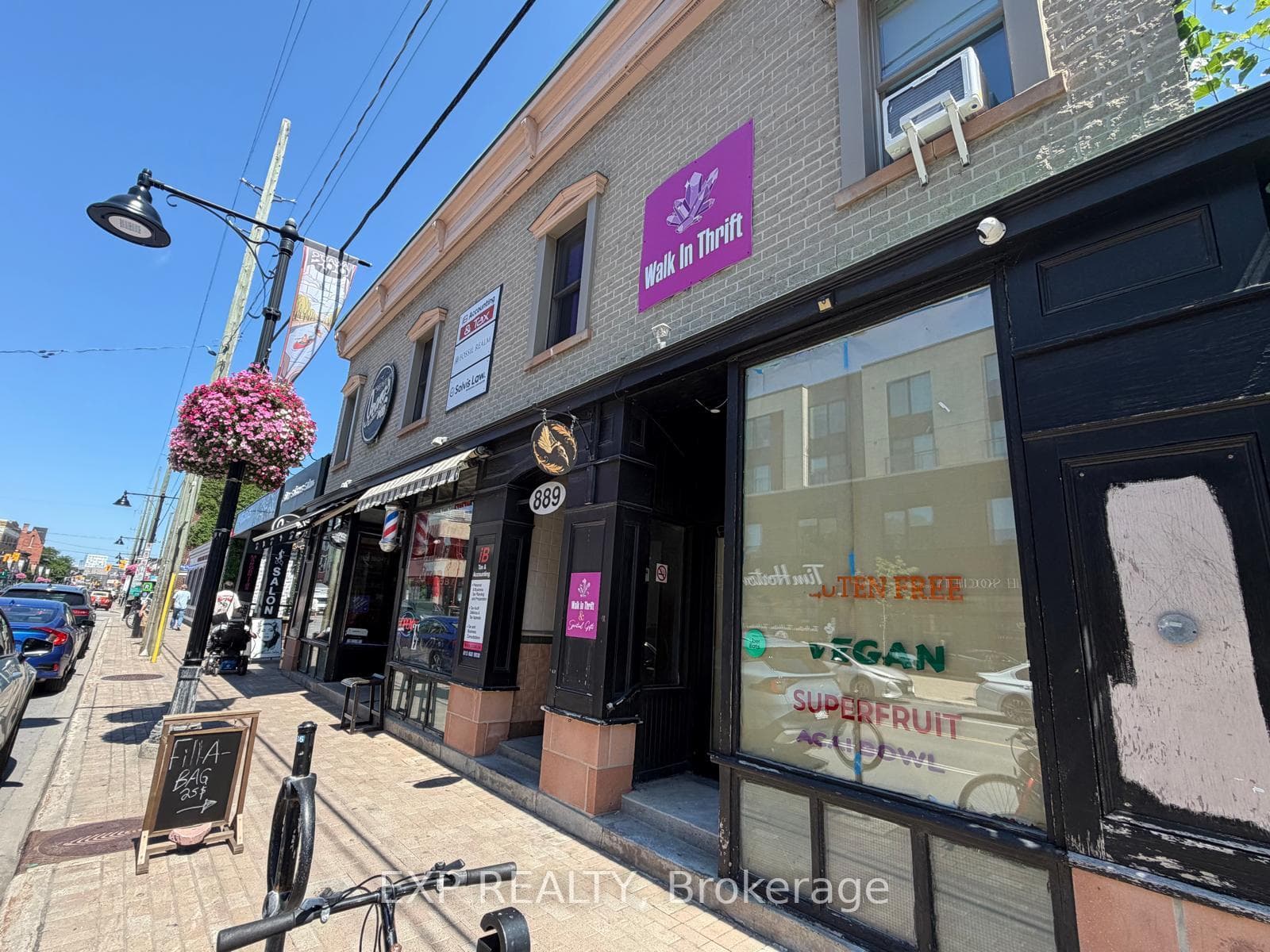 889 Bank Street B, Glebe - Ottawa East and Area, ON K1S 3W4, Glebe - Ottawa East and Area — photo 1