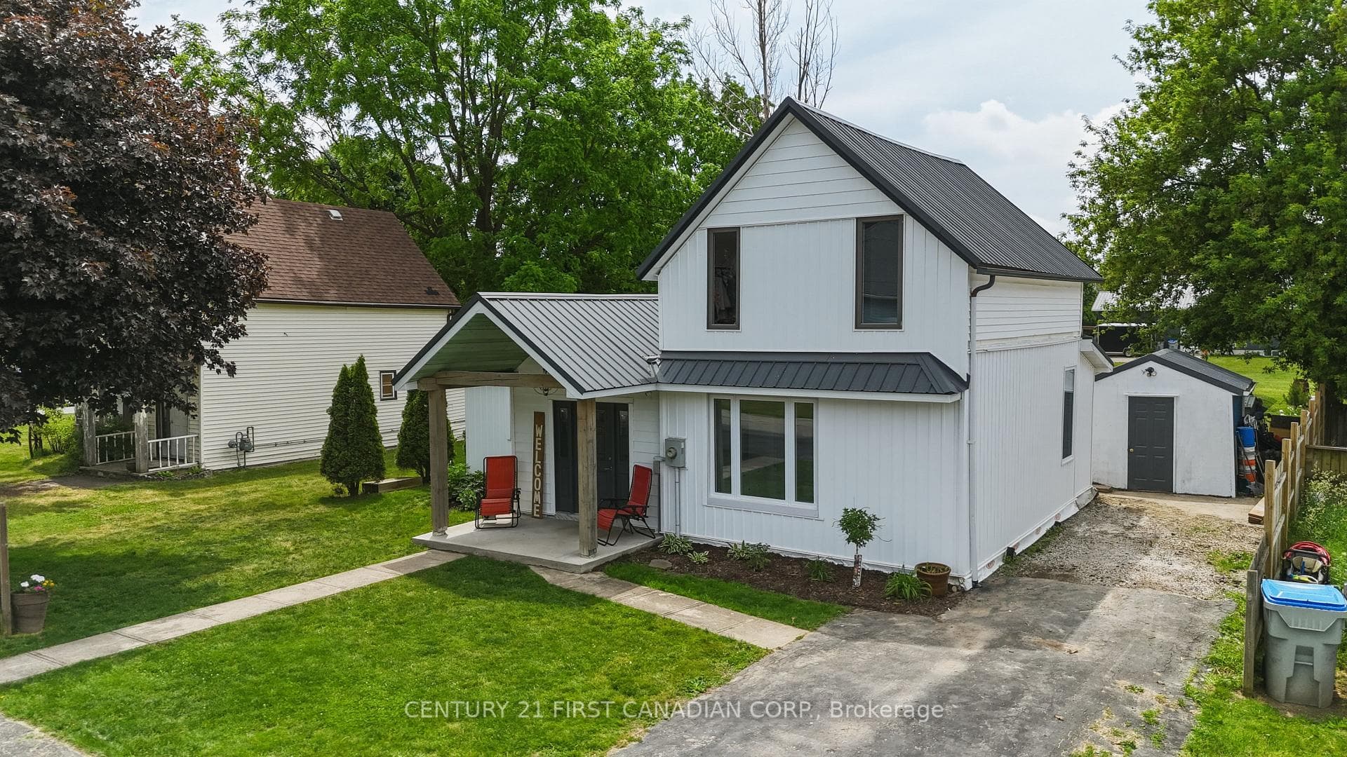 8073 Francis Street, Brooke-Alvinston, ON N0N 1A0, Brooke-Alvinston — photo 1