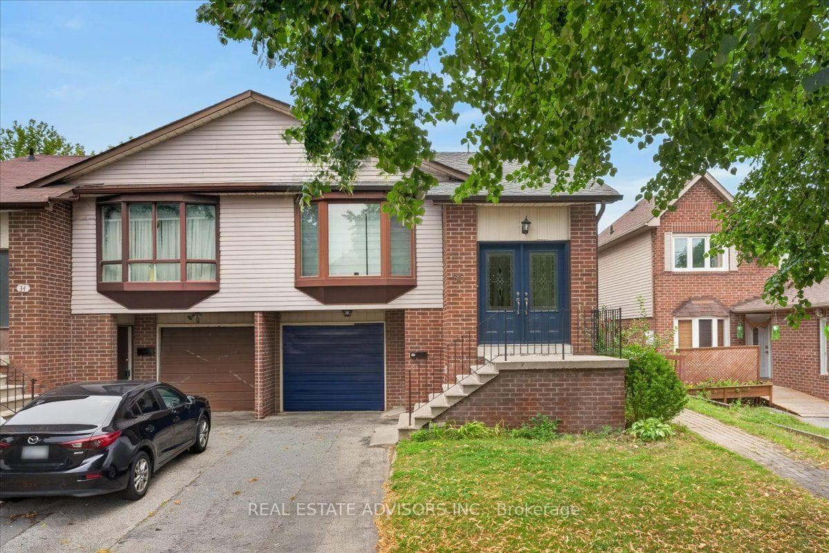 36 Mount Pleasant Drive, Brampton, ON L6Z 1K2, Brampton — photo 1
