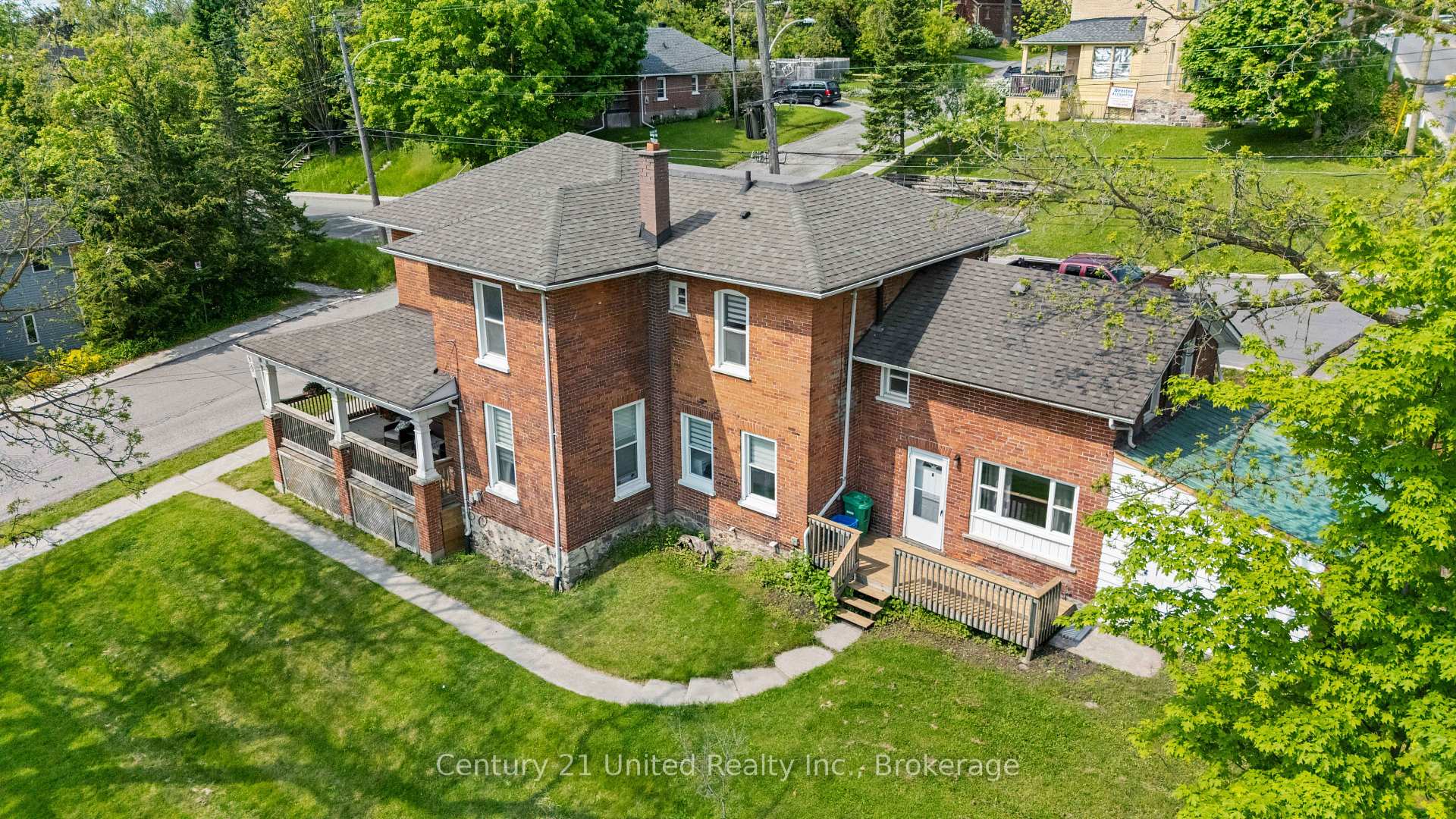 234 Antrim Street, Peterborough, ON K9H 3G4, Peterborough — photo 1