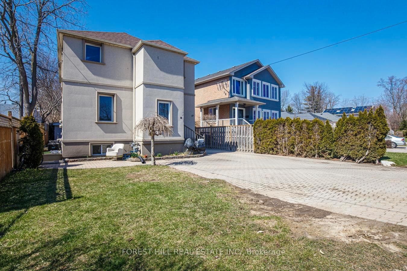 19 Troy Street, Mississauga, ON L5G 1S6, Mississauga — photo 1